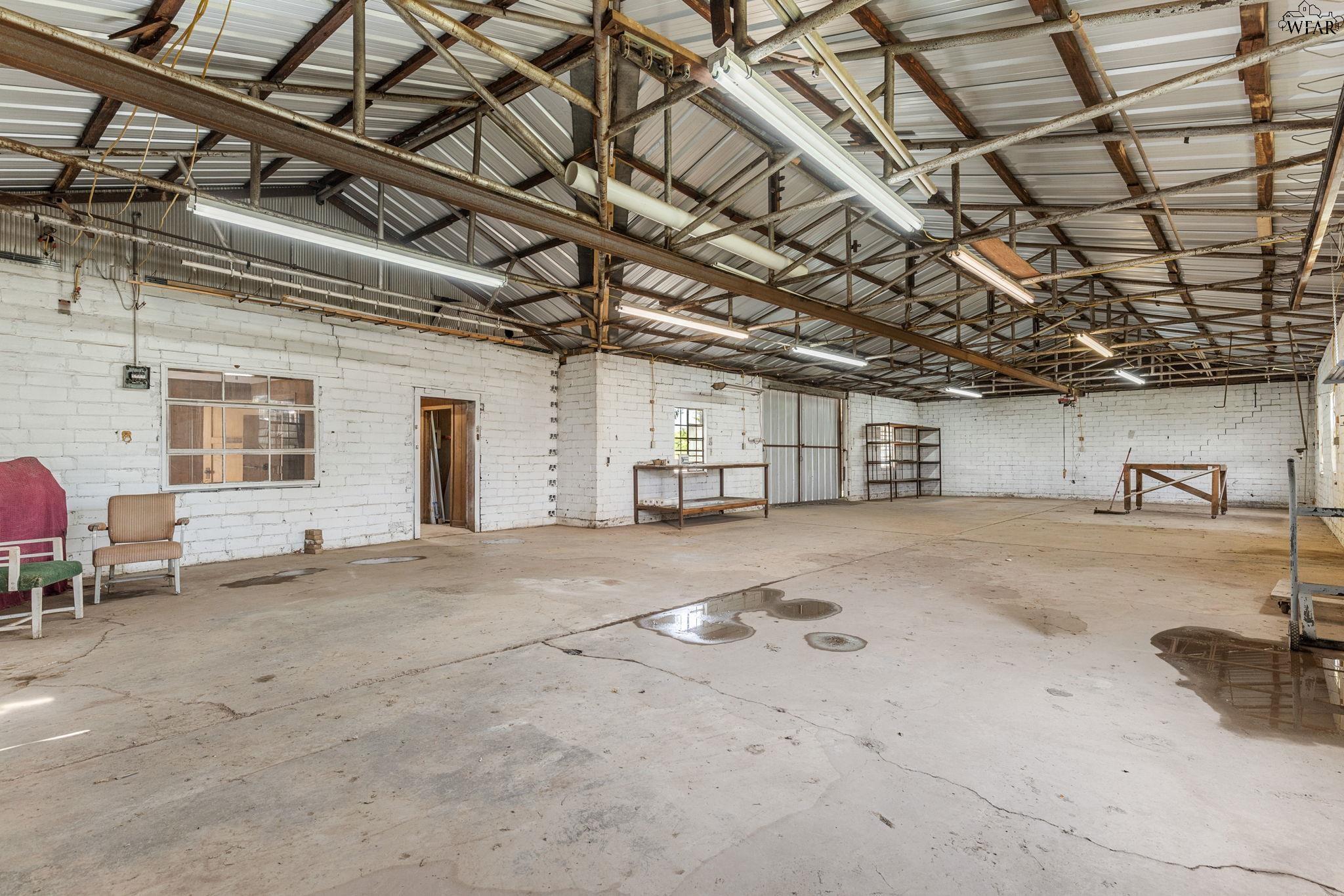 1000 E HIGHWAY ST Unit: 1008 E Highway St