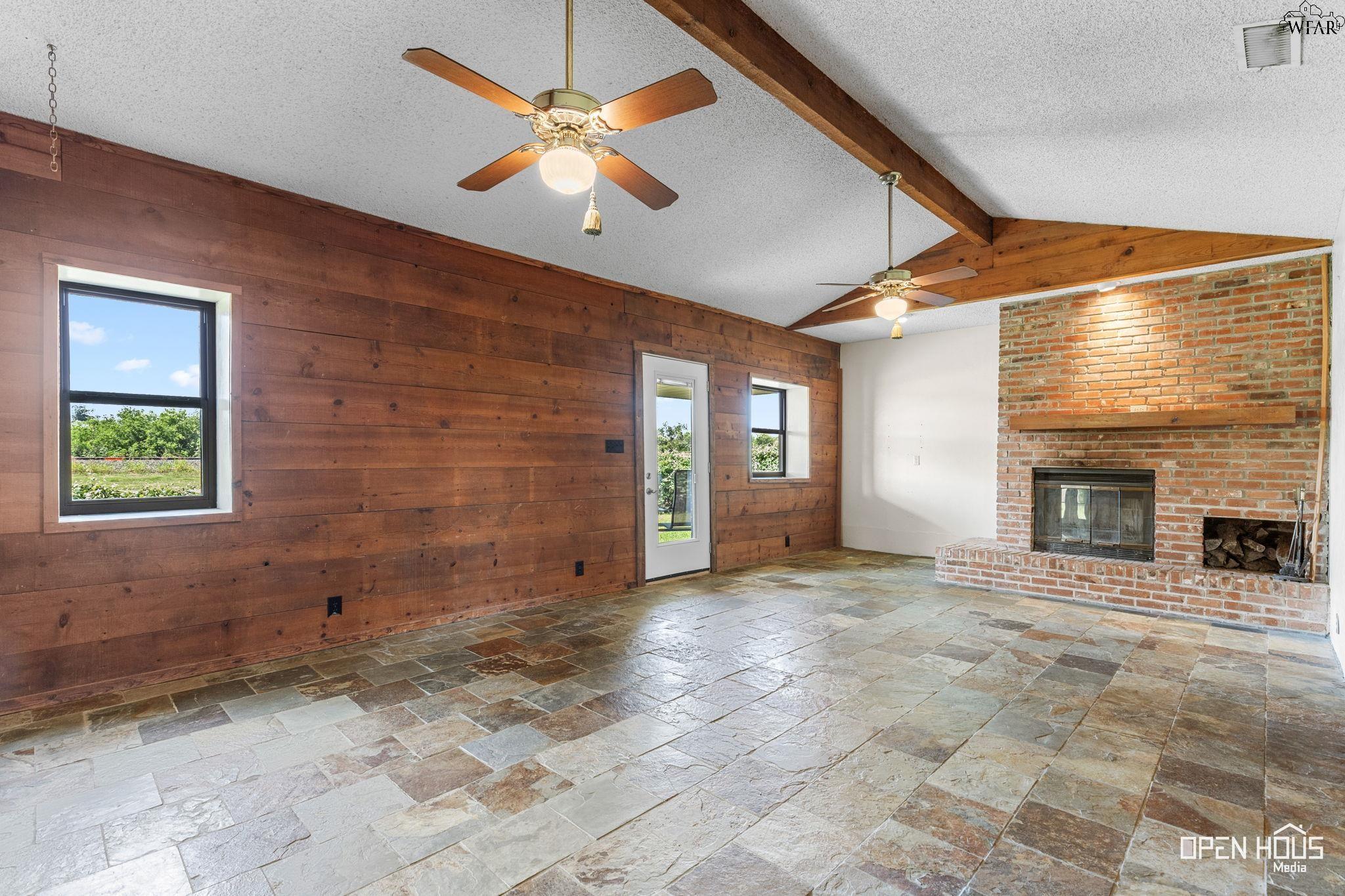 1000 E HIGHWAY ST Unit: 1008 E Highway St