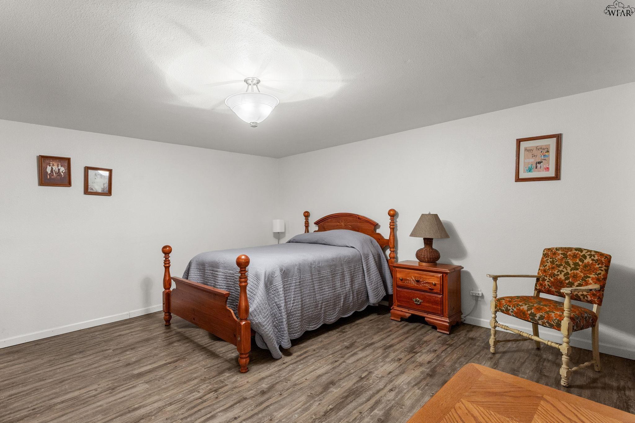 1000 E HIGHWAY ST Unit: 1008 E Highway St