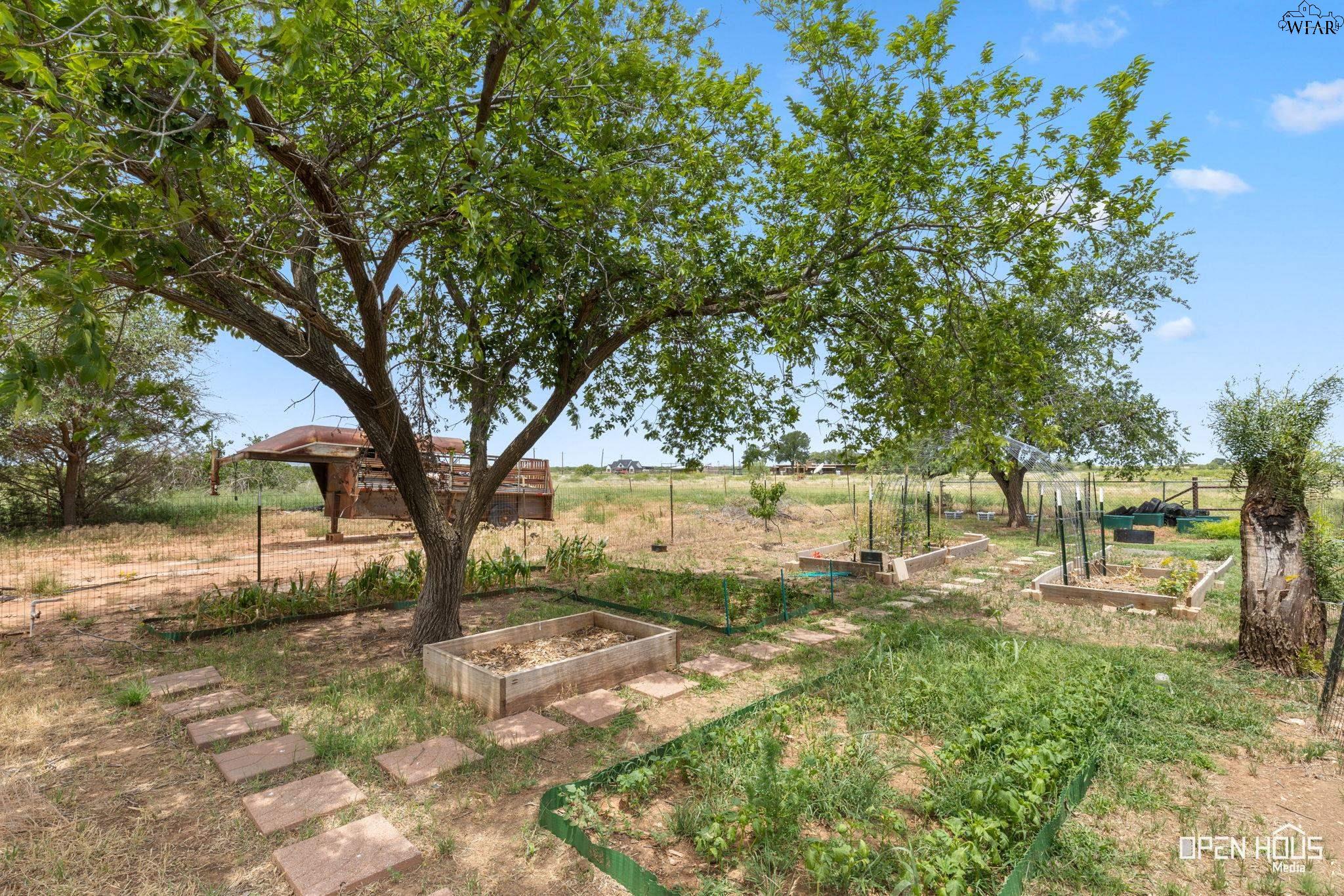 5312 CROWN LANE