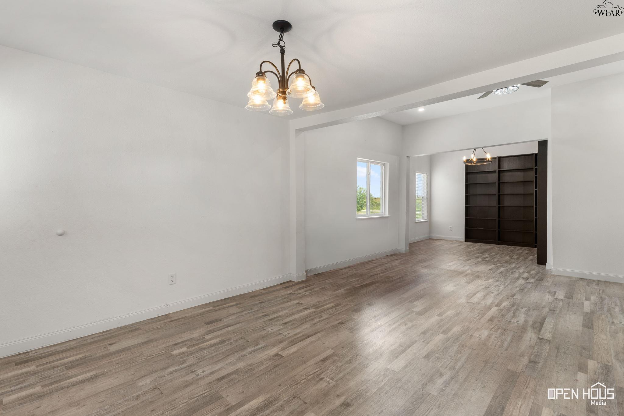 5312 CROWN LANE