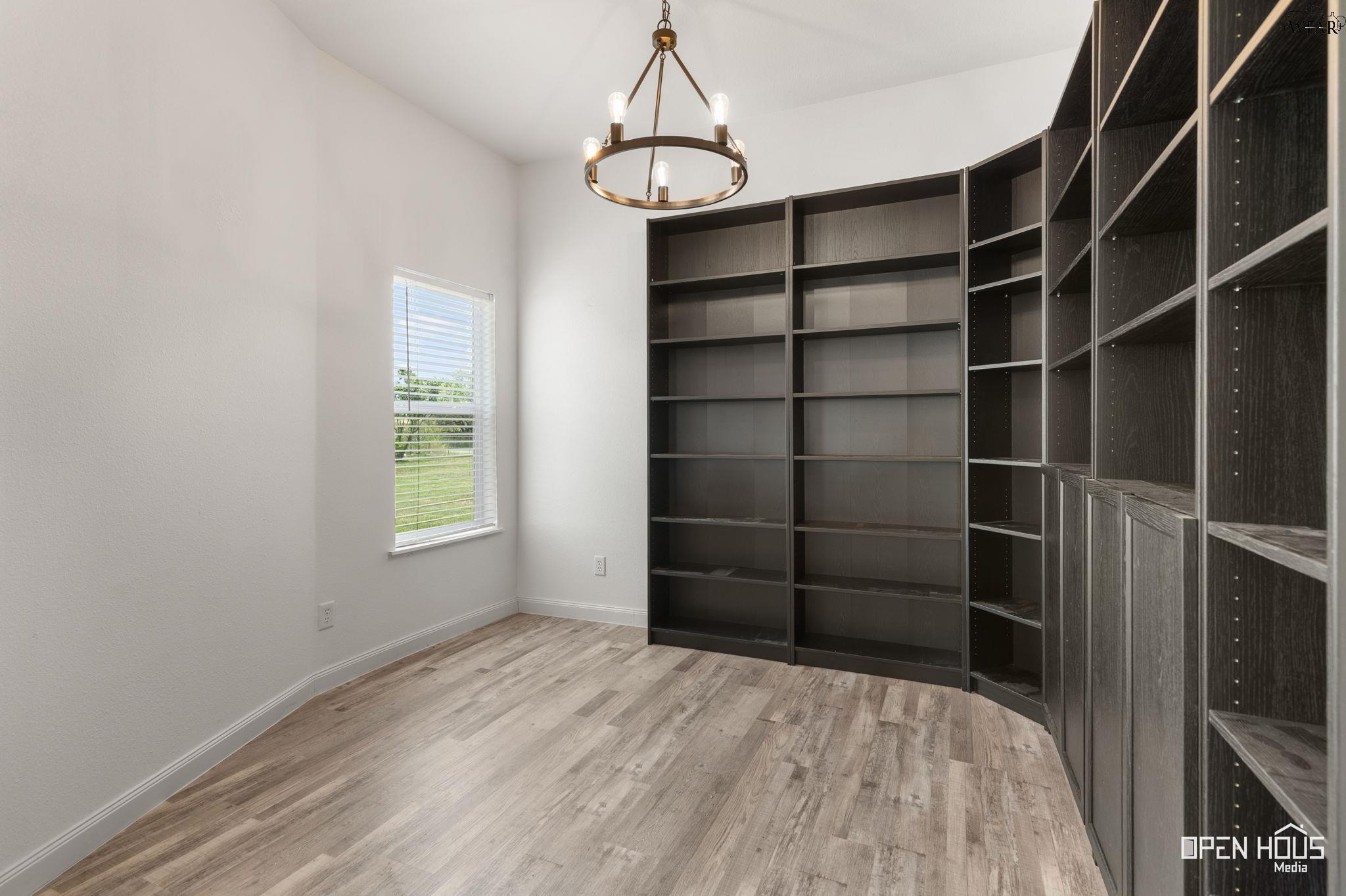 5312 CROWN LANE