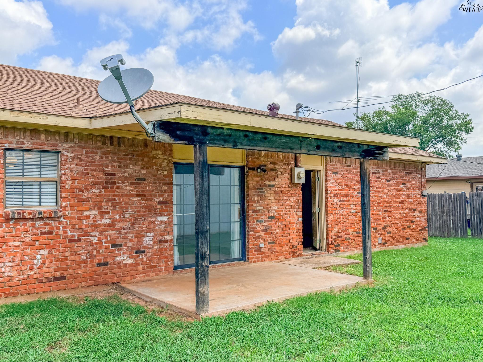 203 W COTTONWOOD STREET