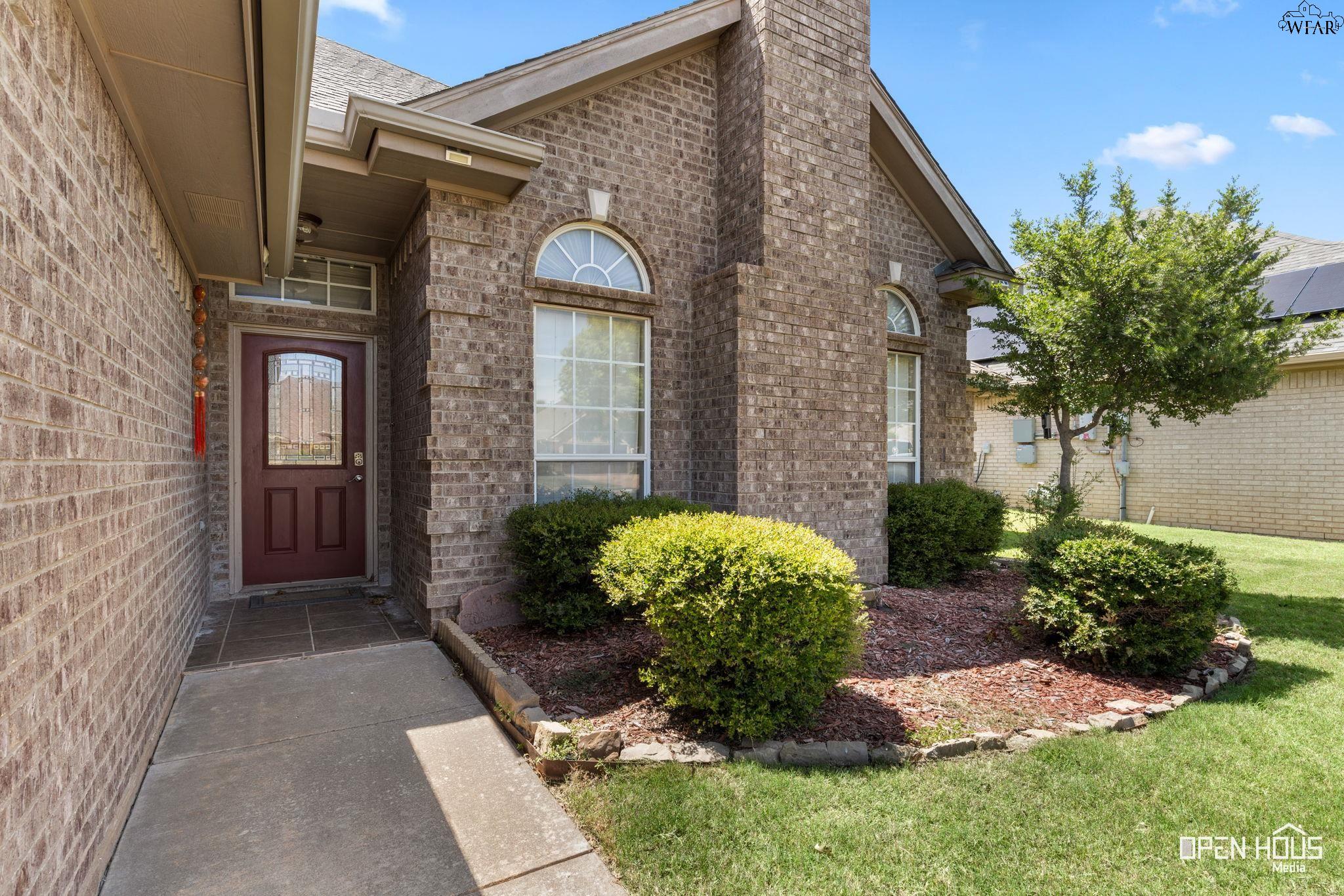 4804 WHISPER WIND DRIVE