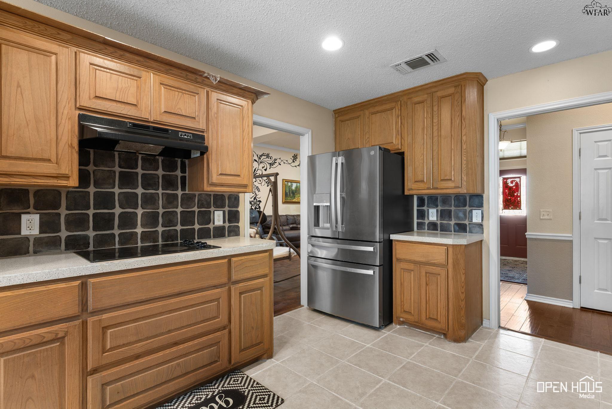 4804 WHISPER WIND DRIVE