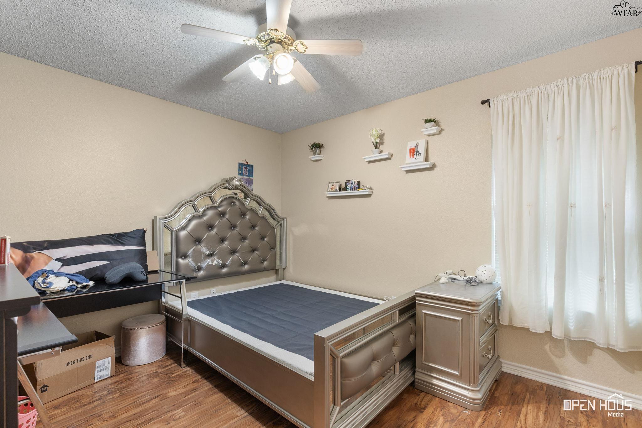 4804 WHISPER WIND DRIVE
