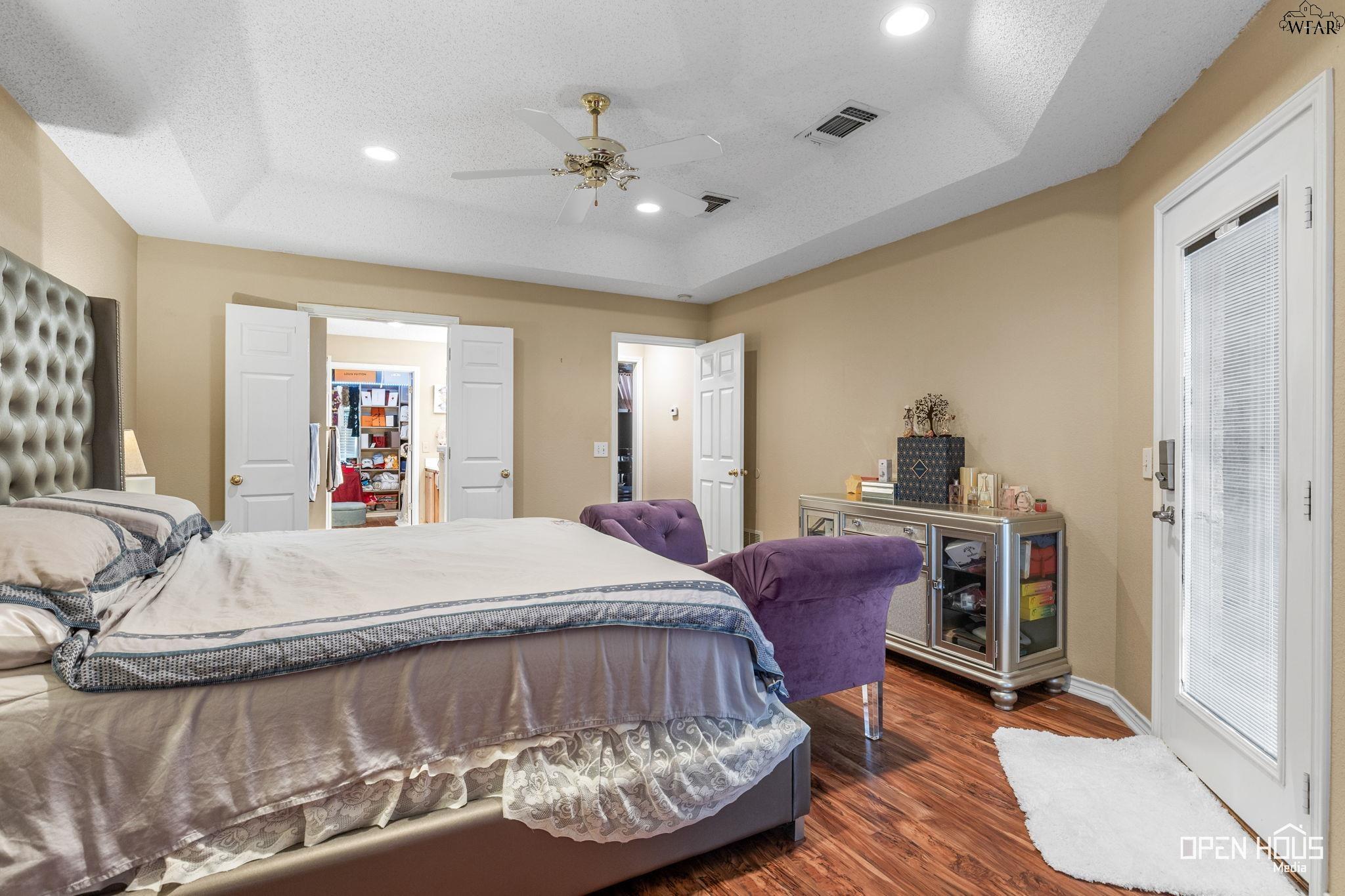 4804 WHISPER WIND DRIVE
