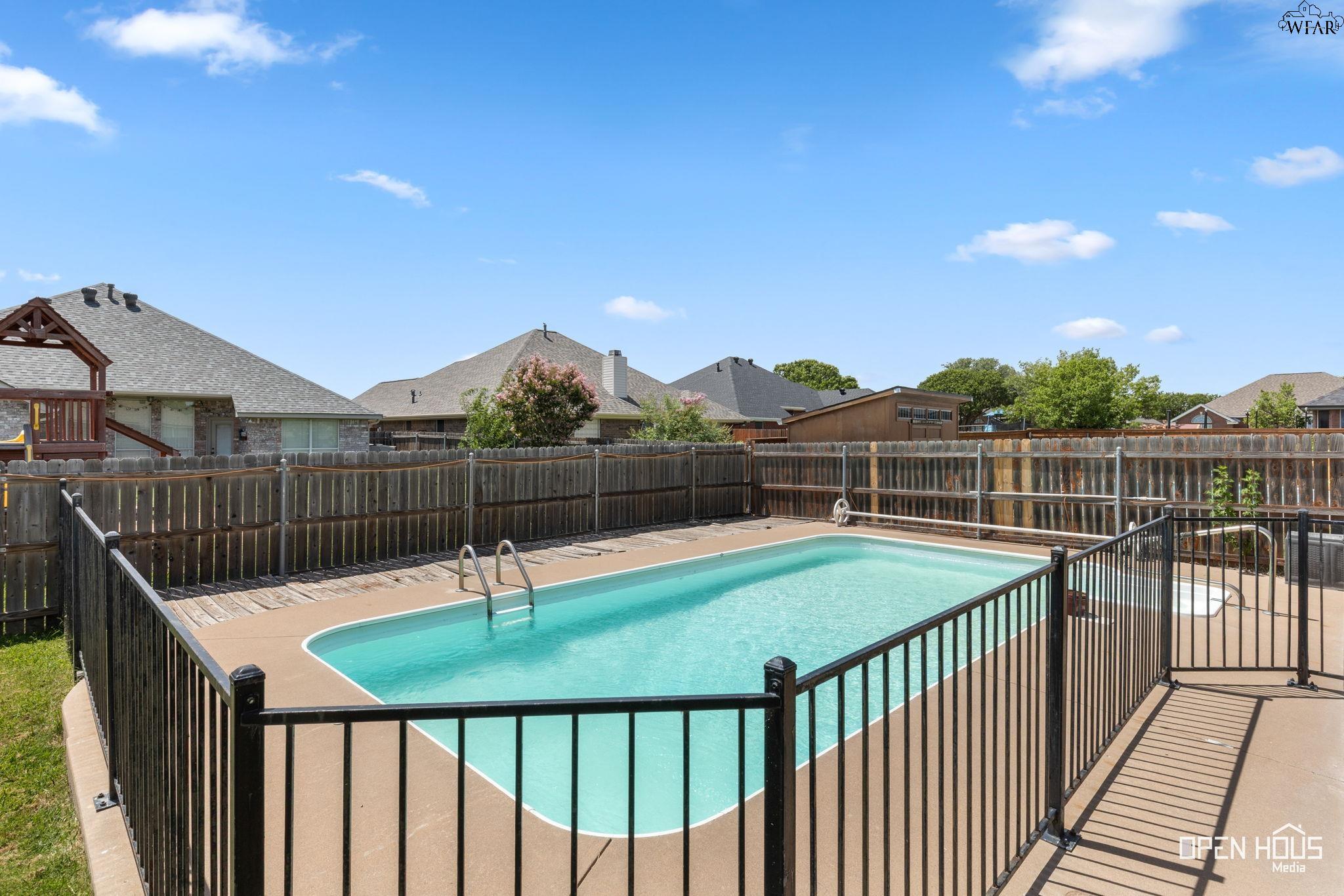 4804 WHISPER WIND DRIVE