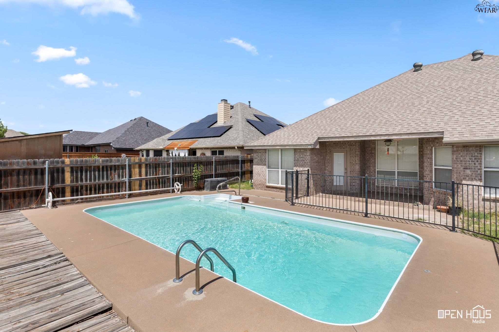4804 WHISPER WIND DRIVE