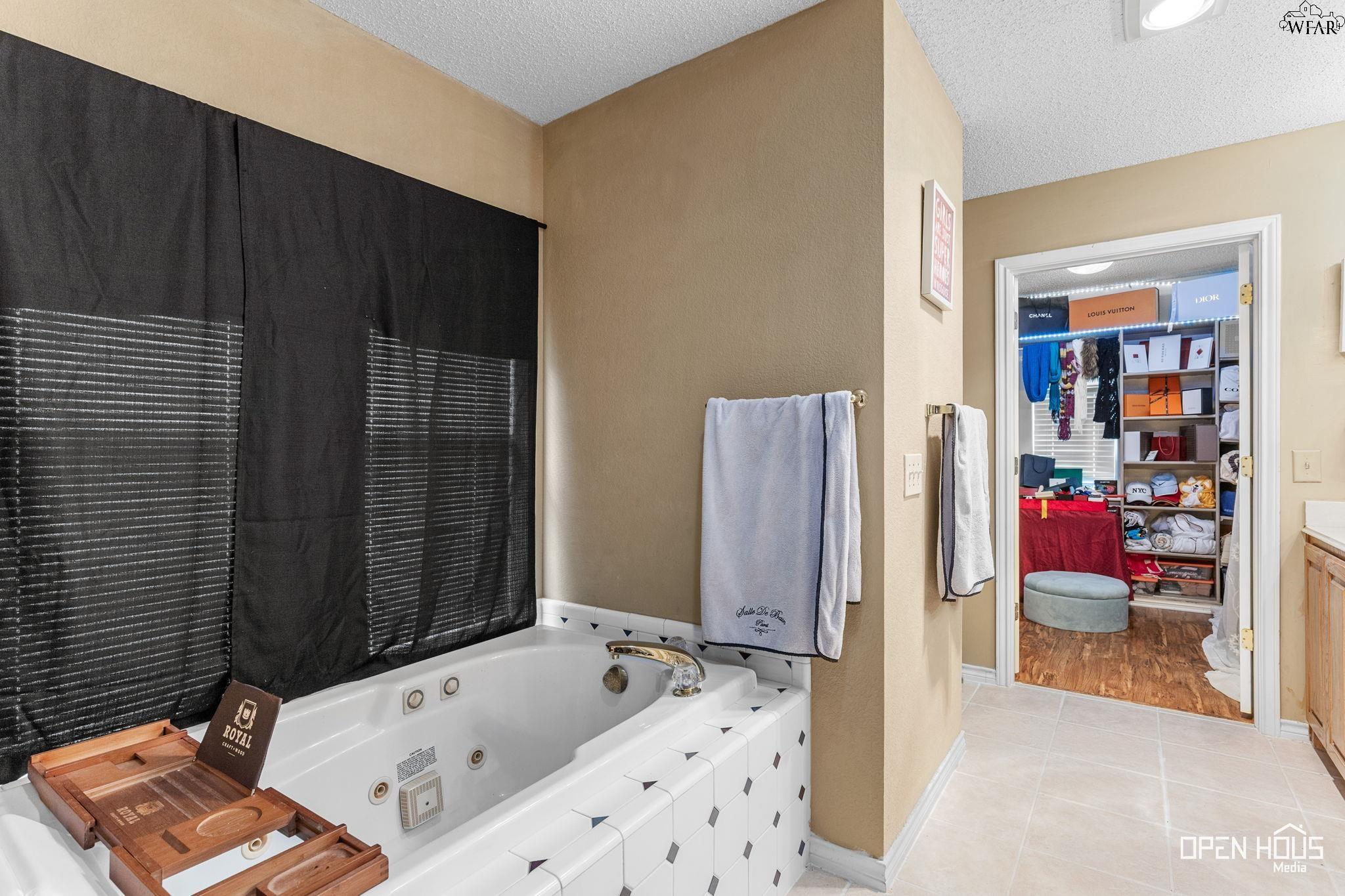 4804 WHISPER WIND DRIVE