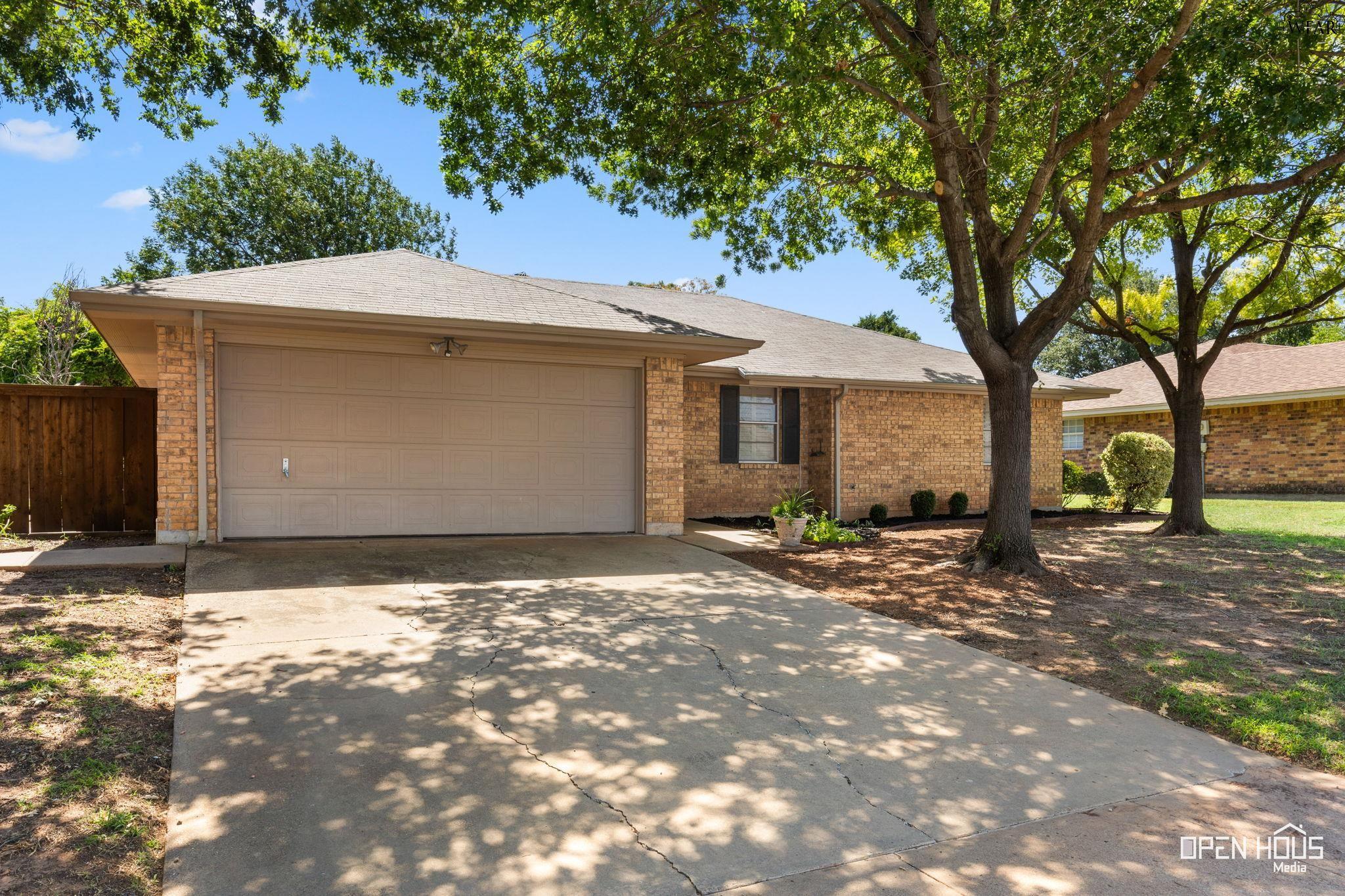 5029 EASTRIDGE DRIVE