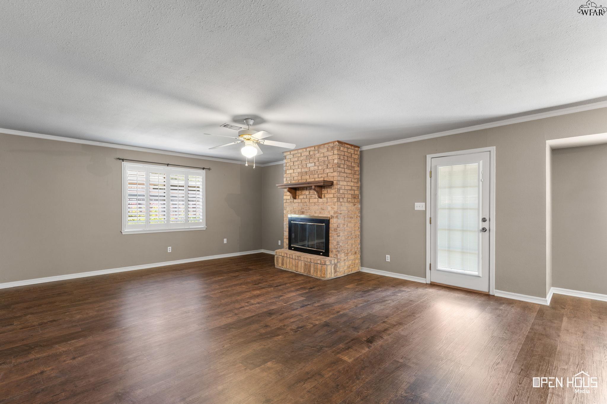 5029 EASTRIDGE DRIVE