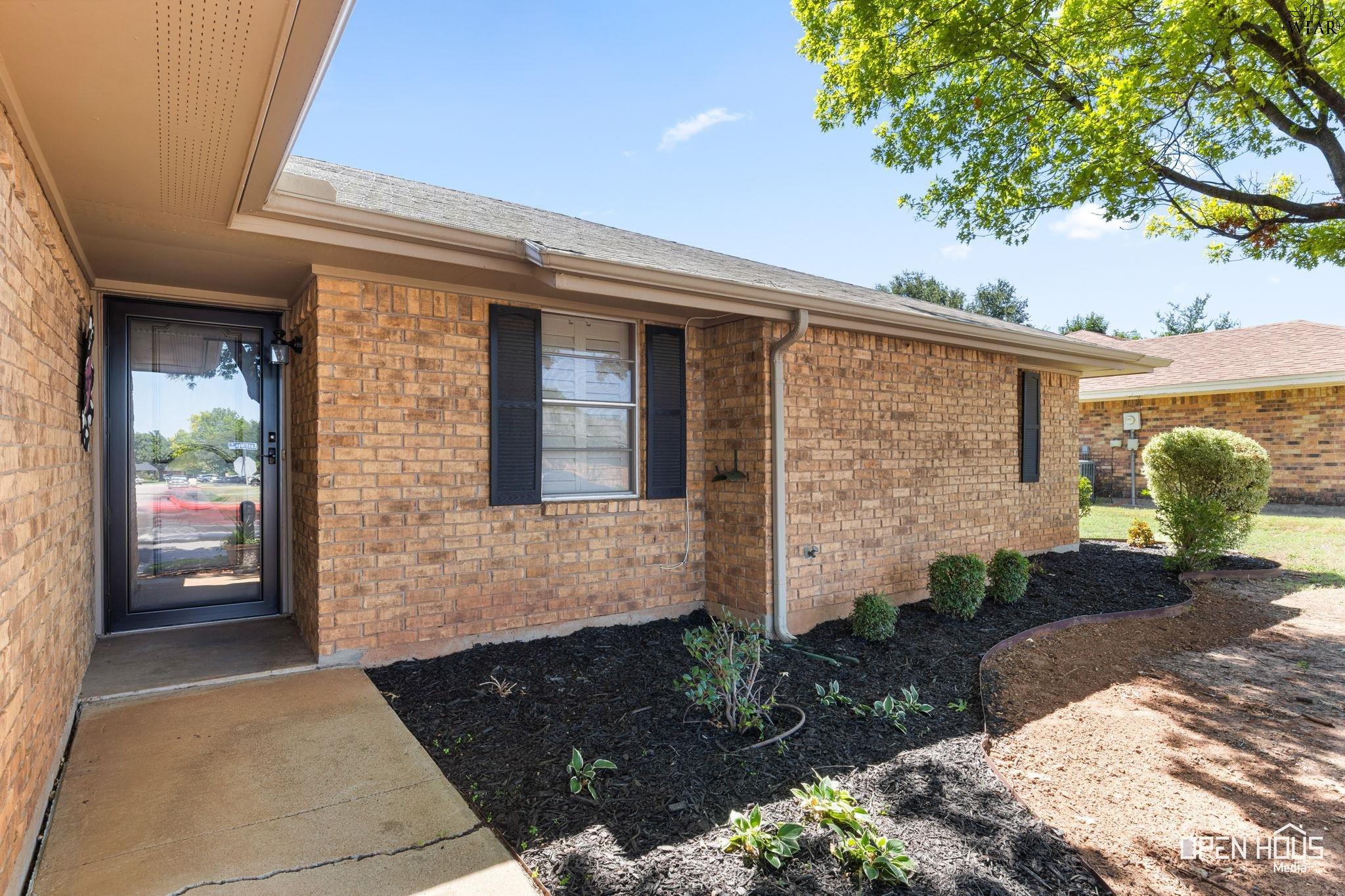 5029 EASTRIDGE DRIVE