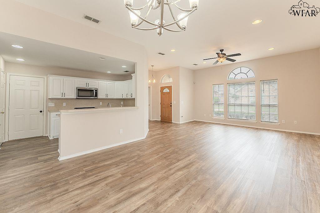 4009 KINGSBURY DRIVE