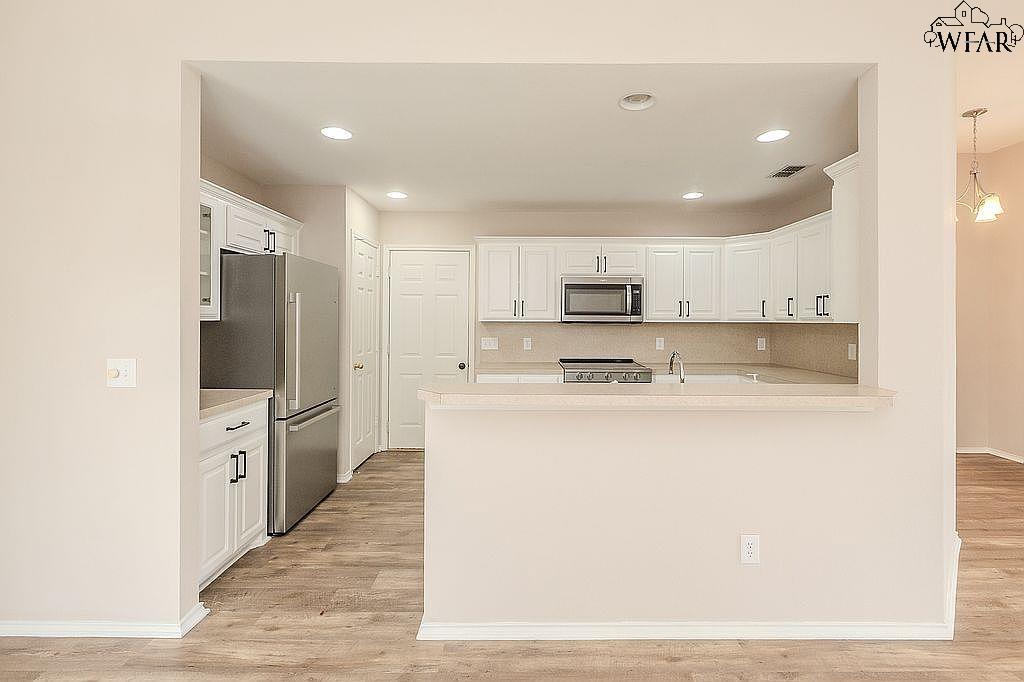 4009 KINGSBURY DRIVE