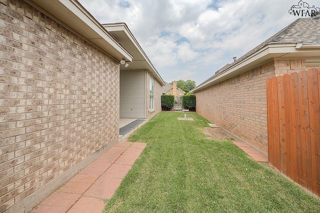 4009 KINGSBURY DRIVE