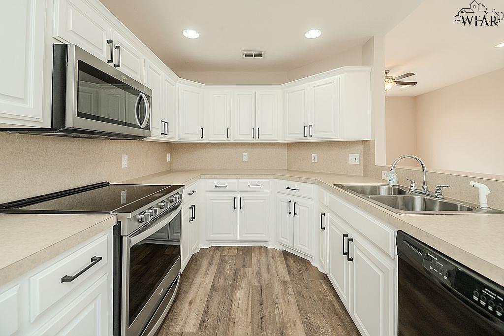 4009 KINGSBURY DRIVE
