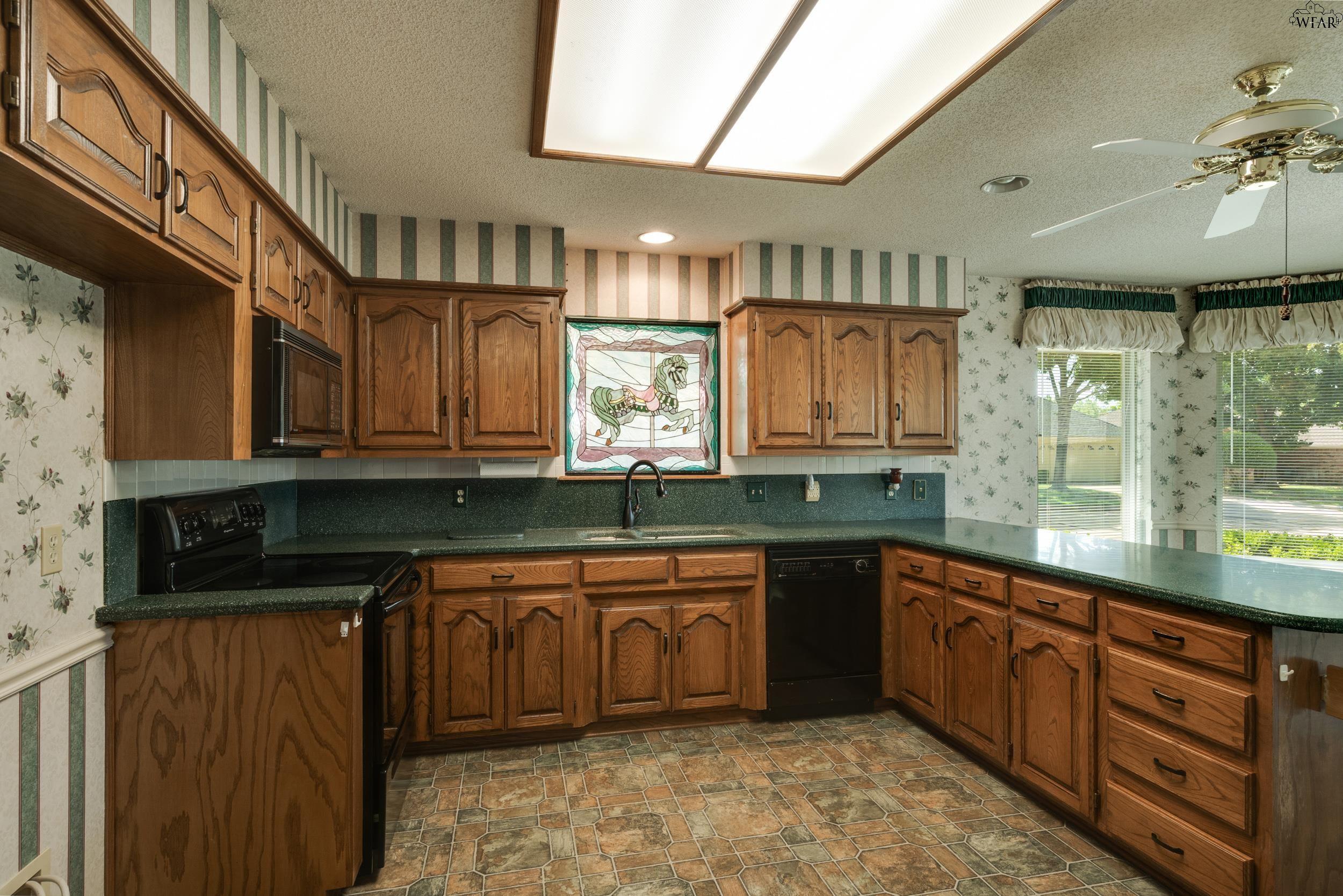 3000 LOMBARD DRIVE