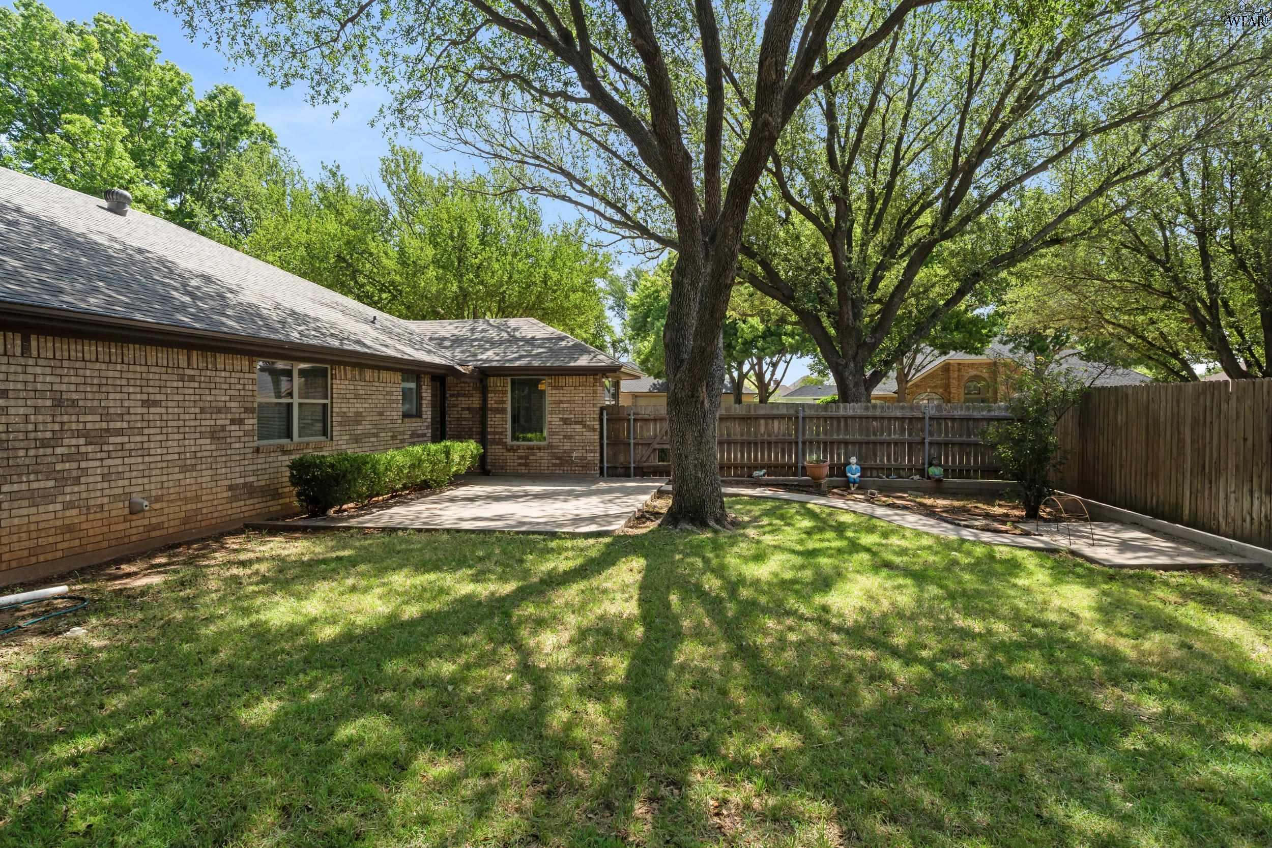 3000 LOMBARD DRIVE