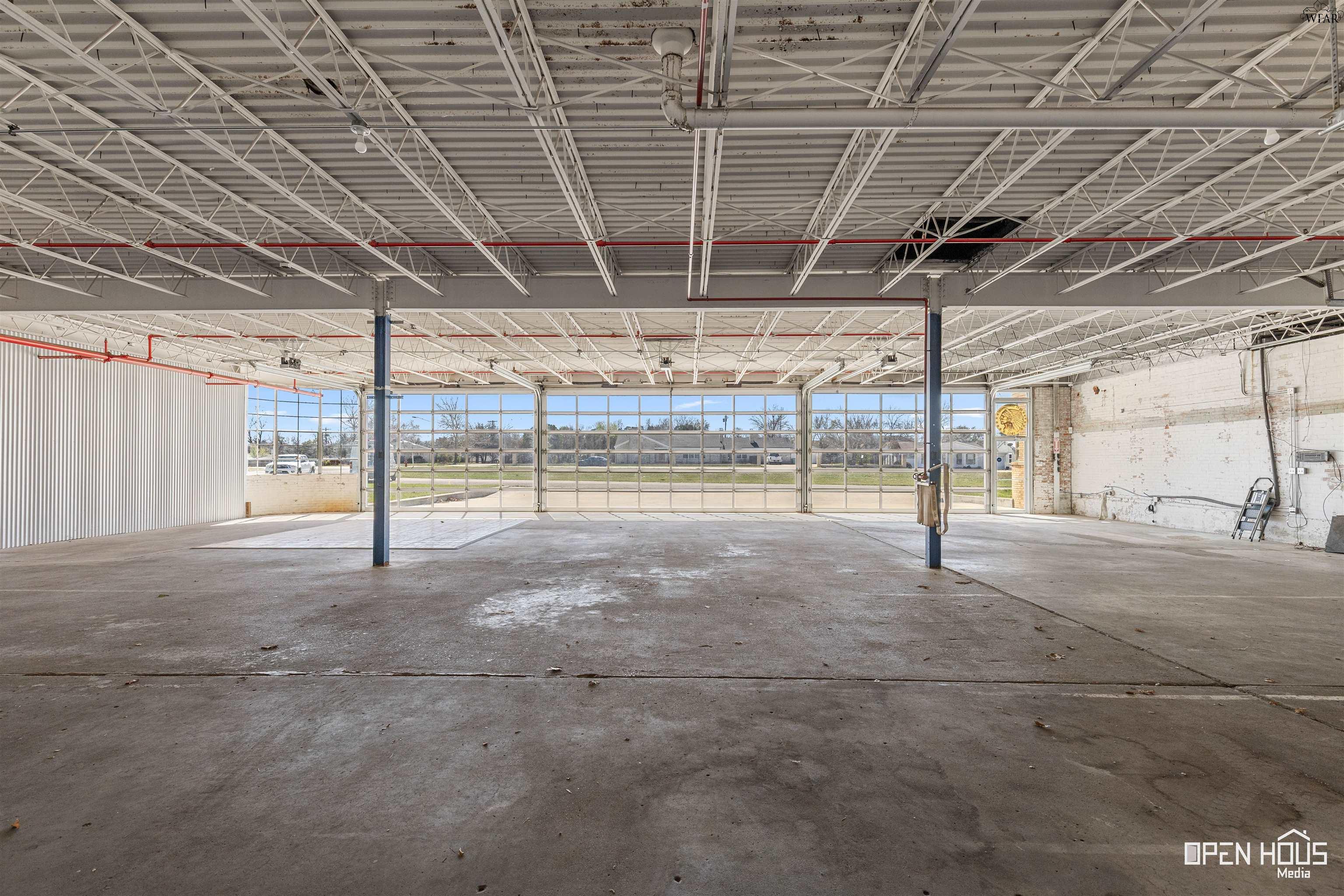 917 E HWY 82 Unit: STE F