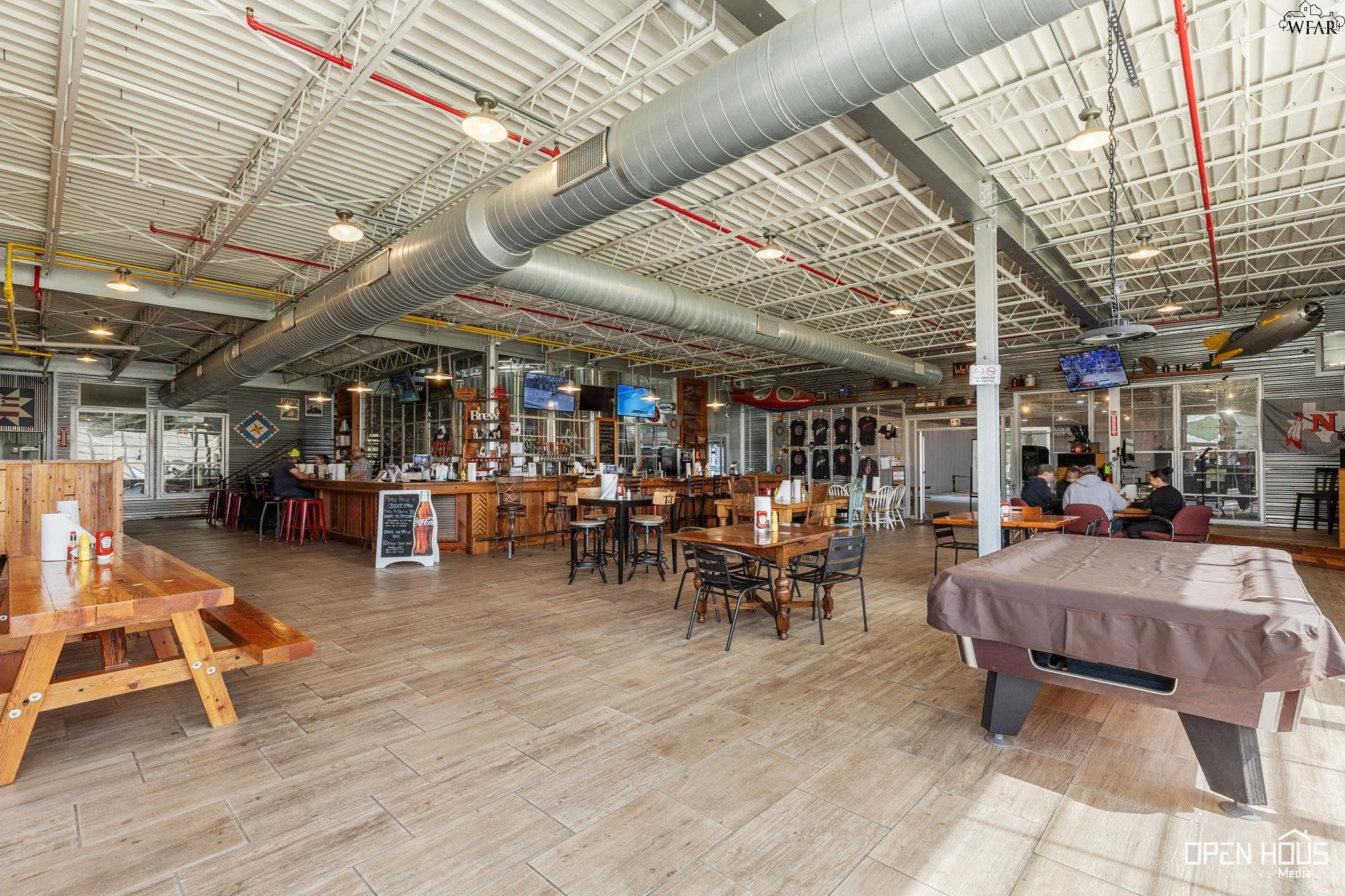 917 E HWY 82 Unit: STE E
