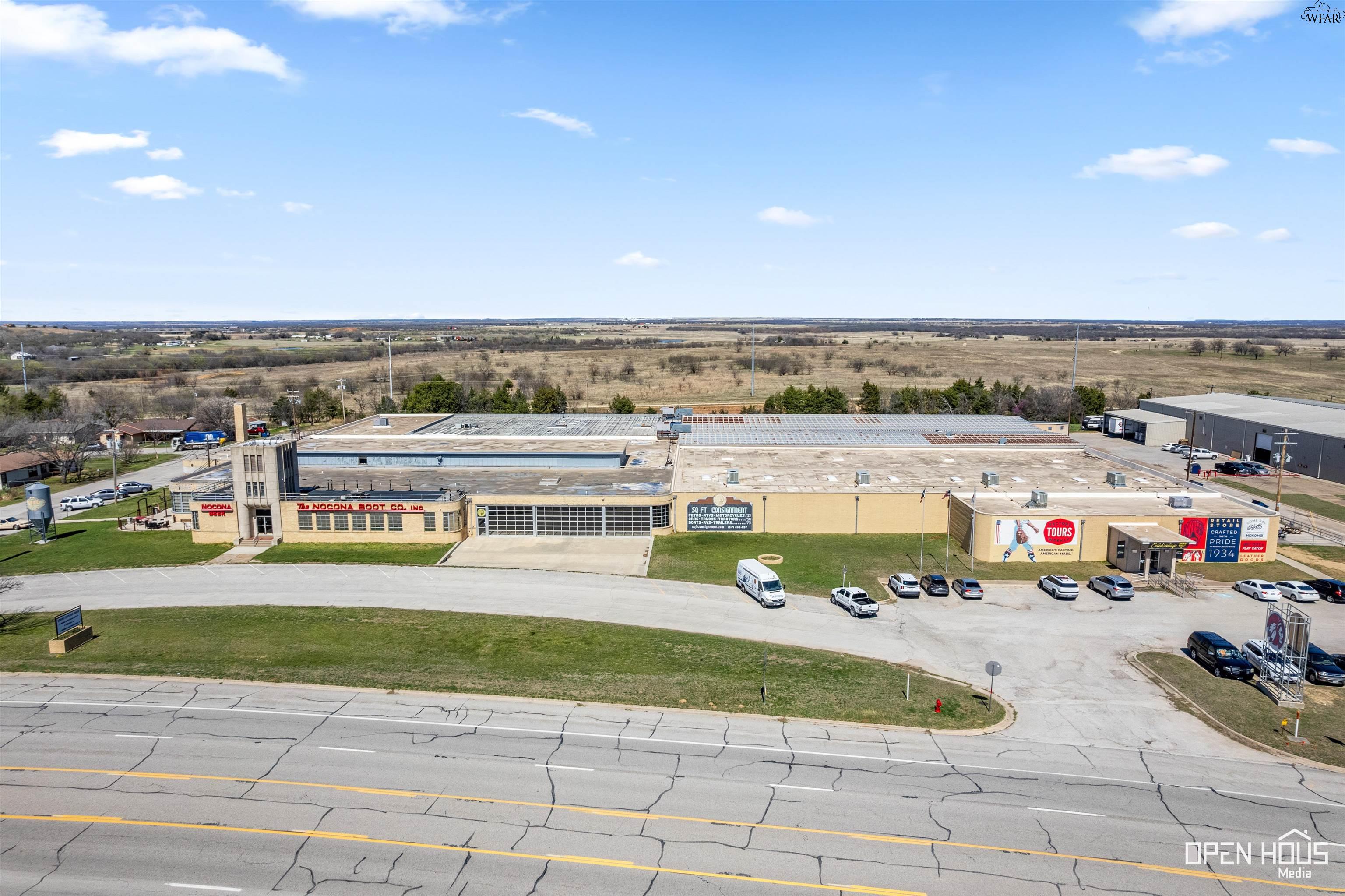 917 E HWY 82 Unit: STE E