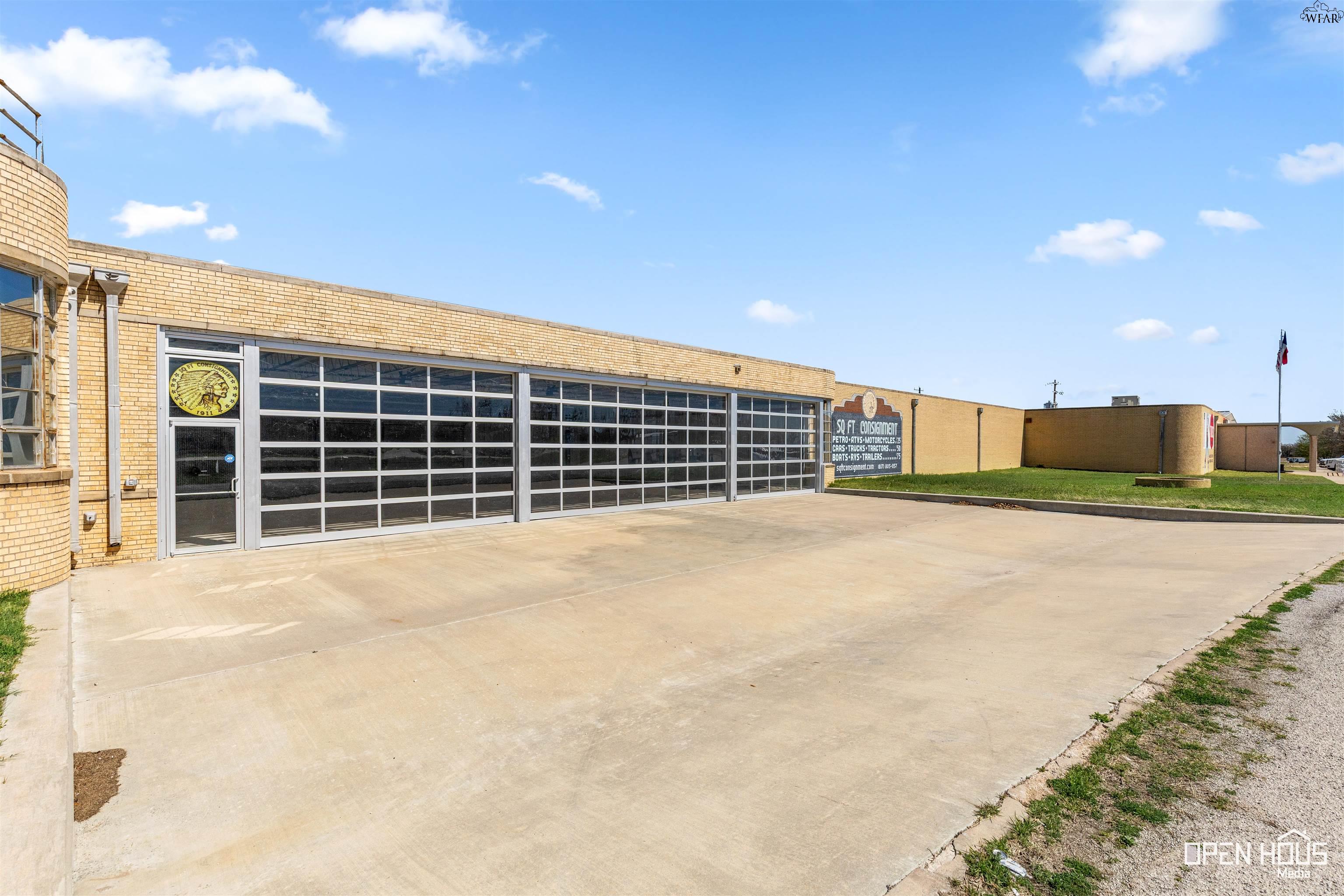 917 E HWY 82 Unit: STE D