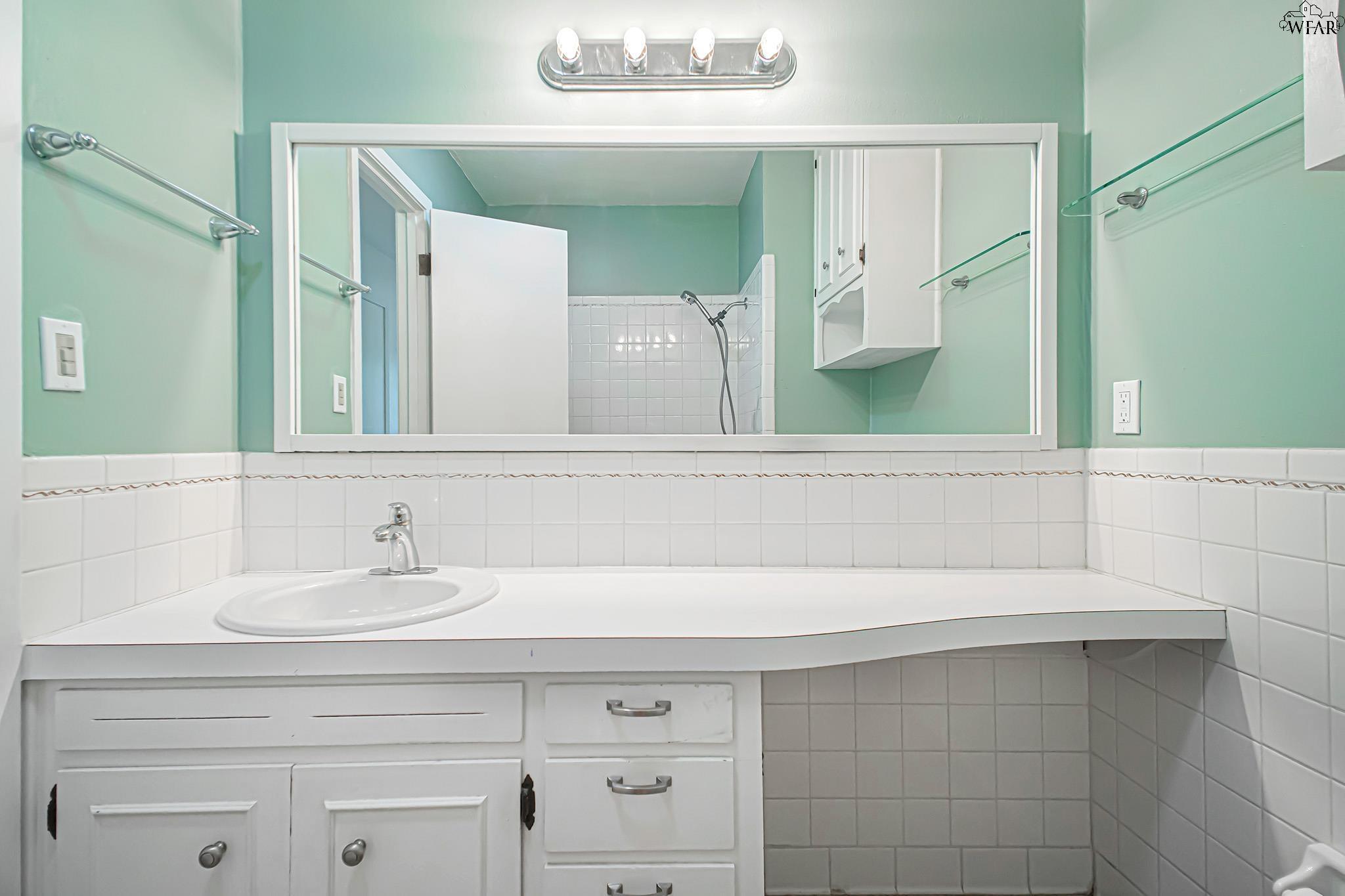 4806 DEL RIO TRAIL