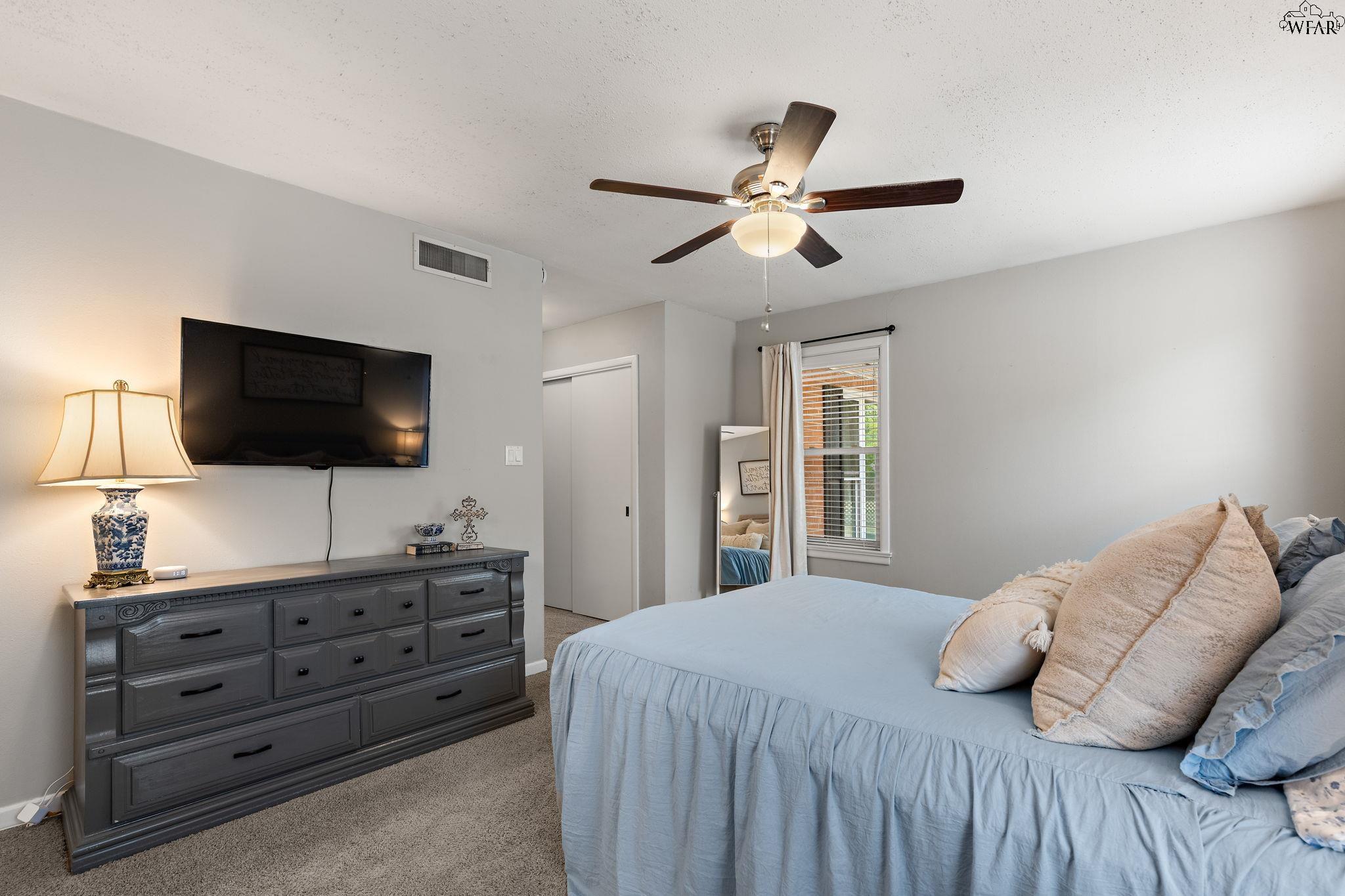 1706 MARY LANE