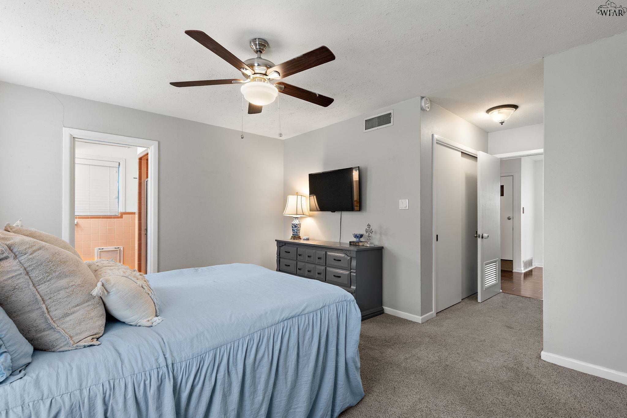 1706 MARY LANE