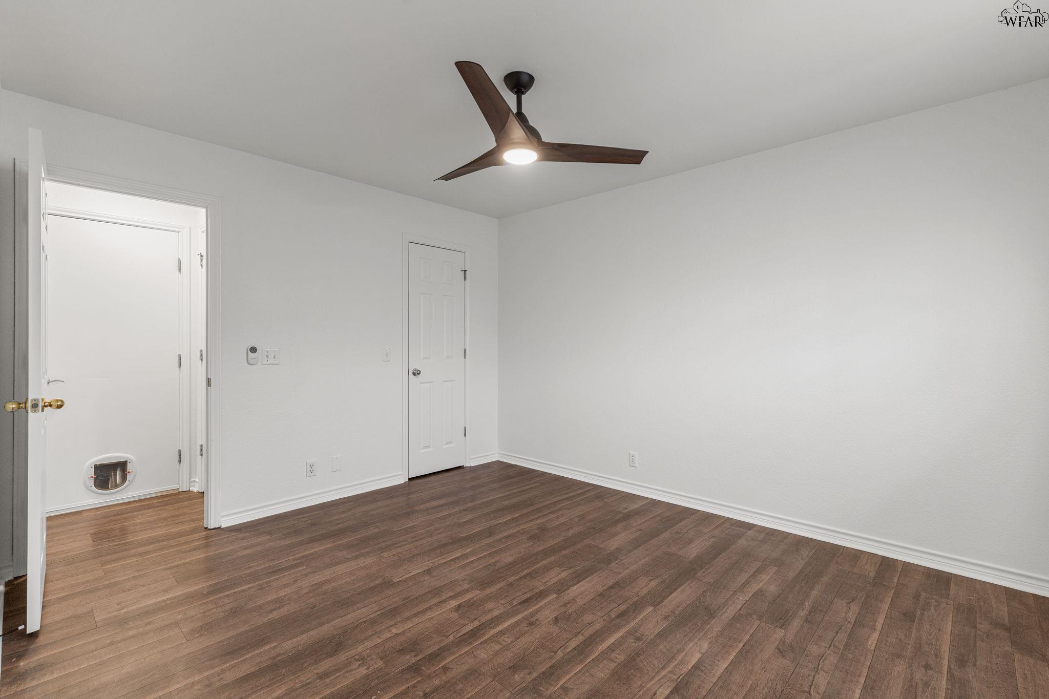 411 HORSESHOE LANE