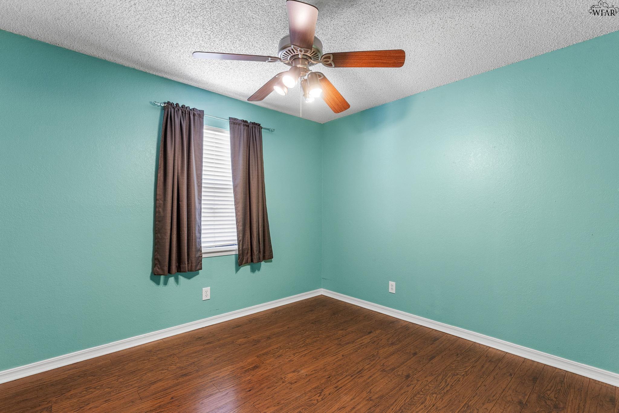 5213 BROOKWOOD DRIVE