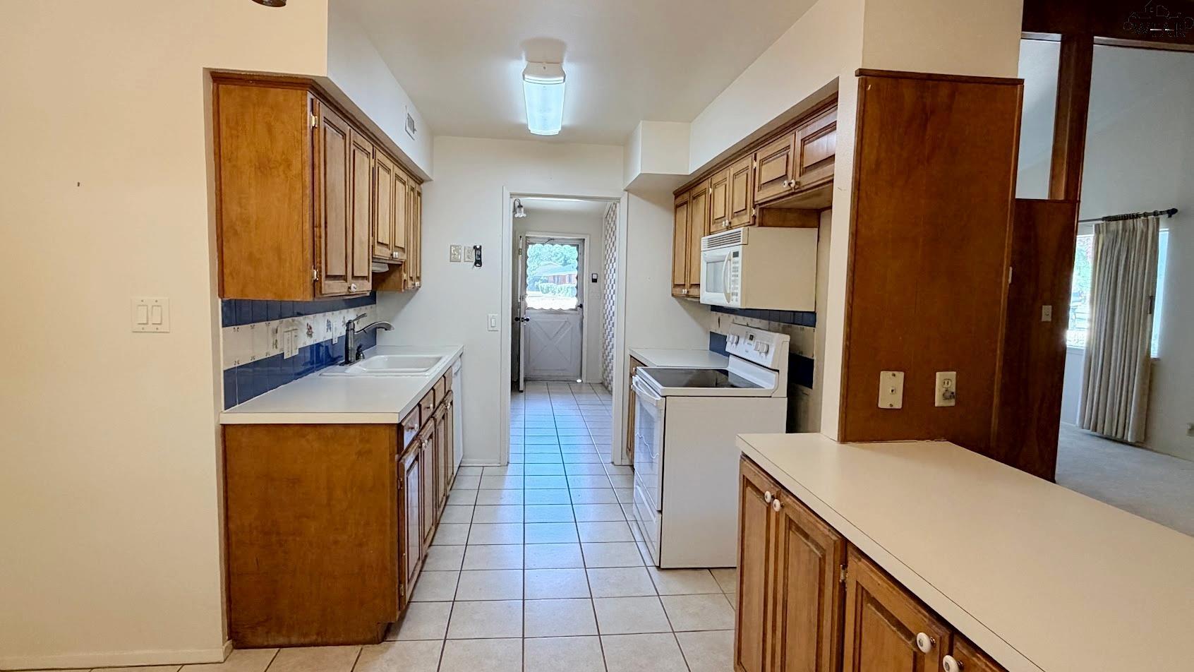 4112 RUSKIN ROAD