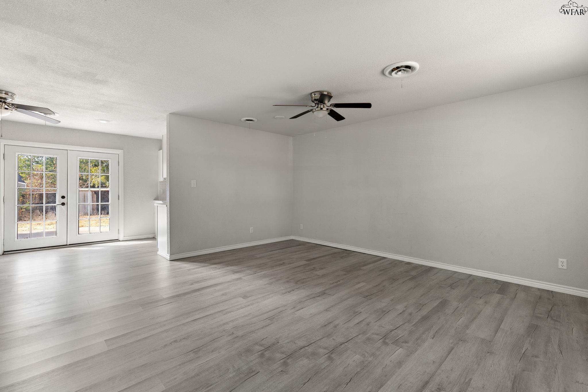 1133 W LOUISA AVENUE
