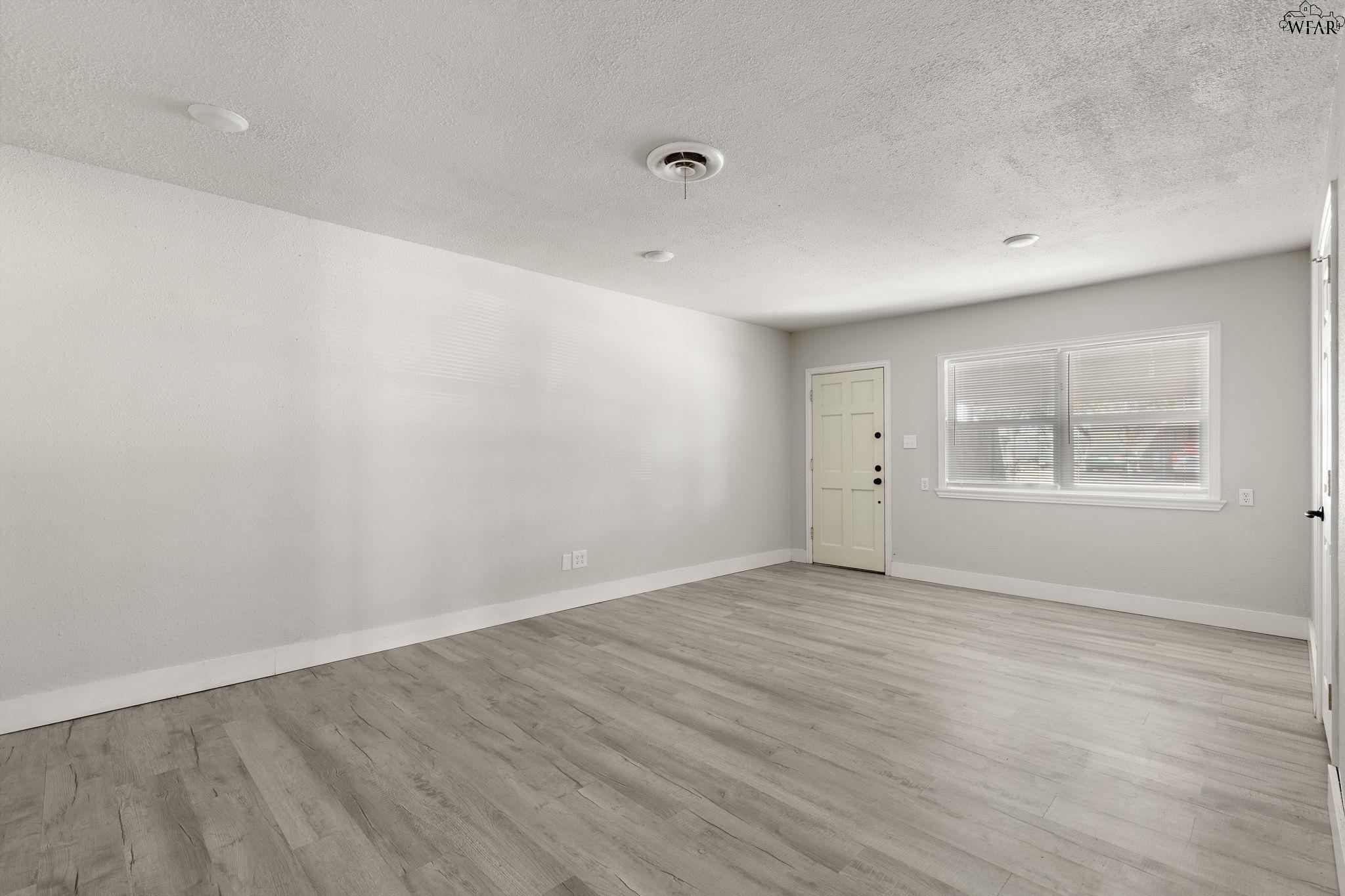 1133 W LOUISA AVENUE