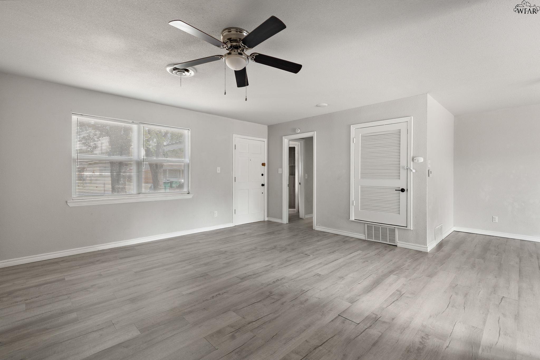 1133 W LOUISA AVENUE