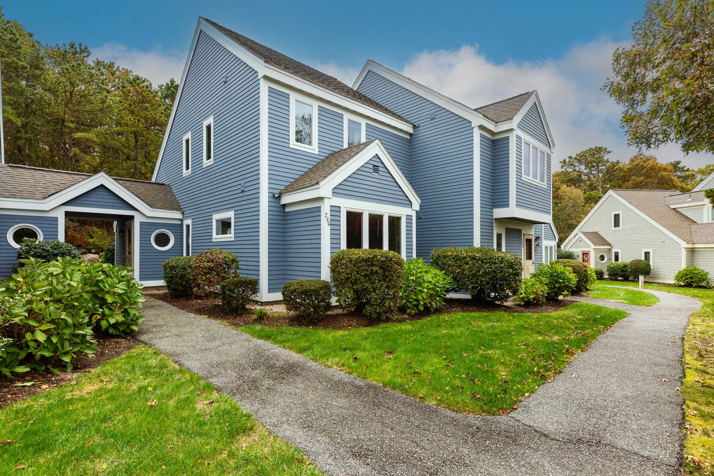 290 Fletcher Lane