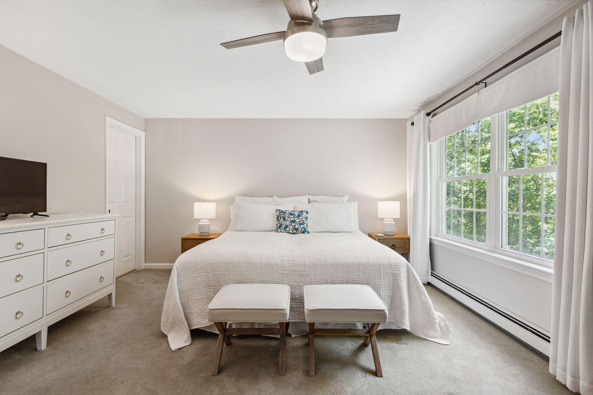 2 Englewood Drive # 6 Unit: F-6