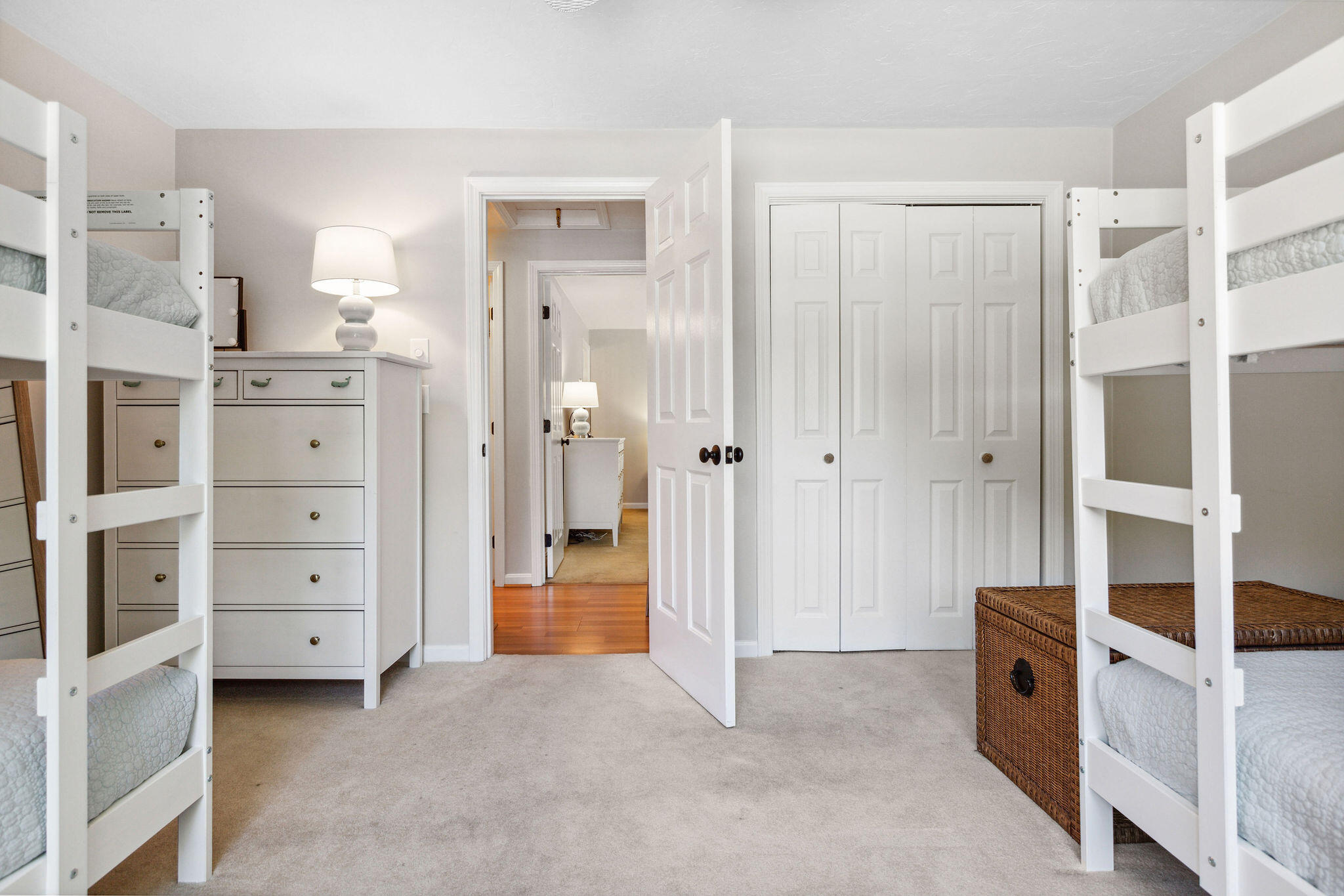 2 Englewood Drive # 6 Unit: F-6