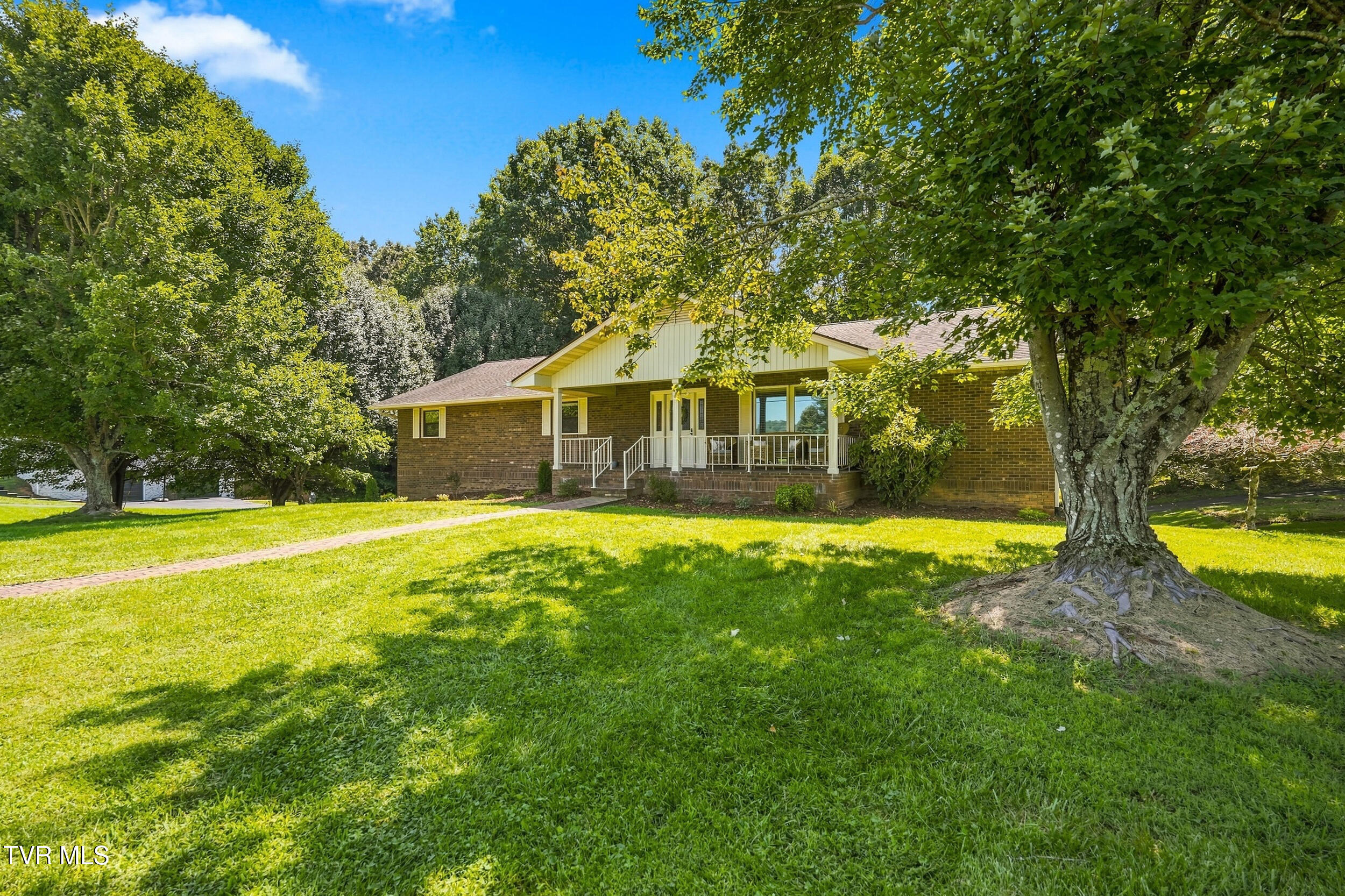 400 Overlook Drive