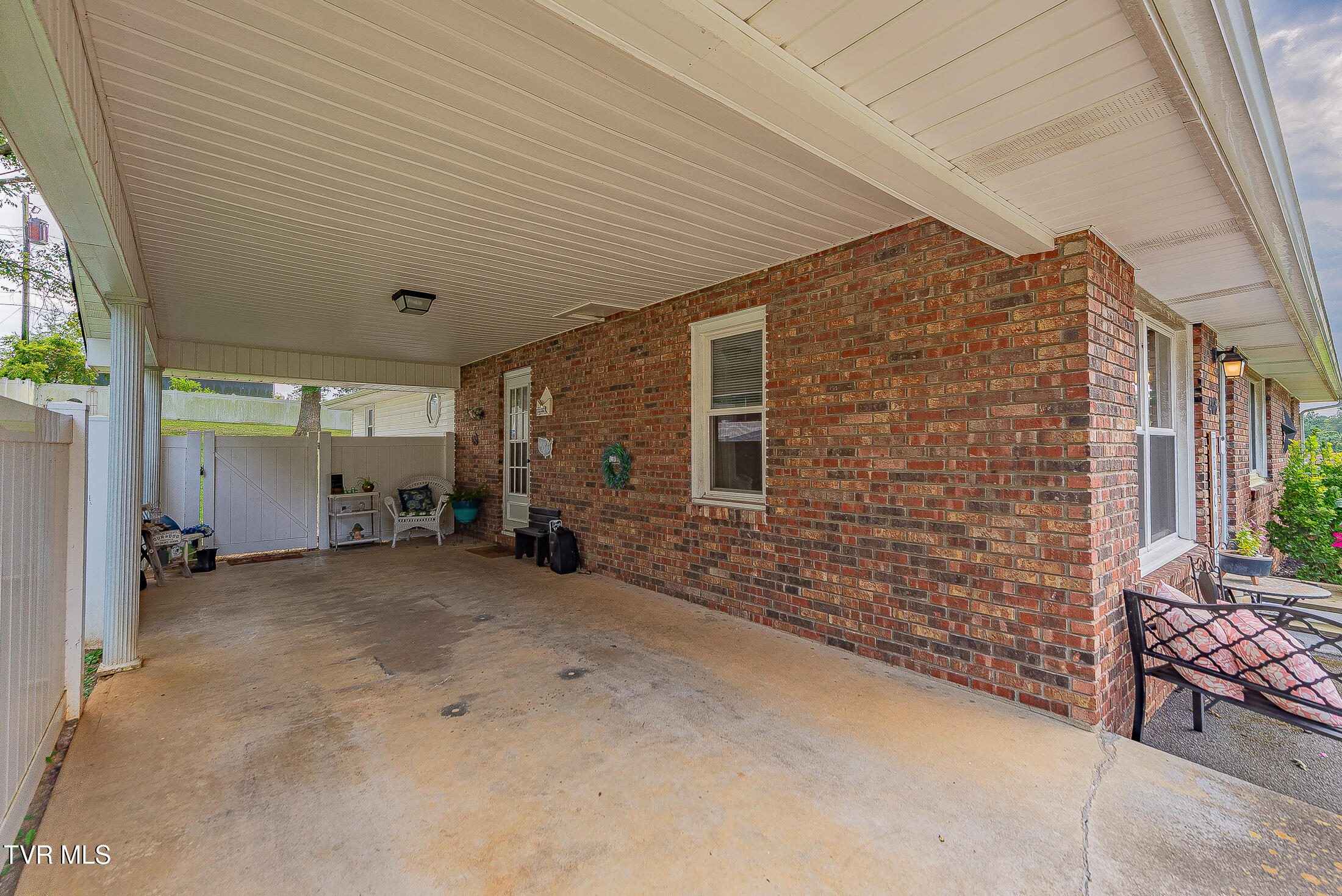 408 Holly Street