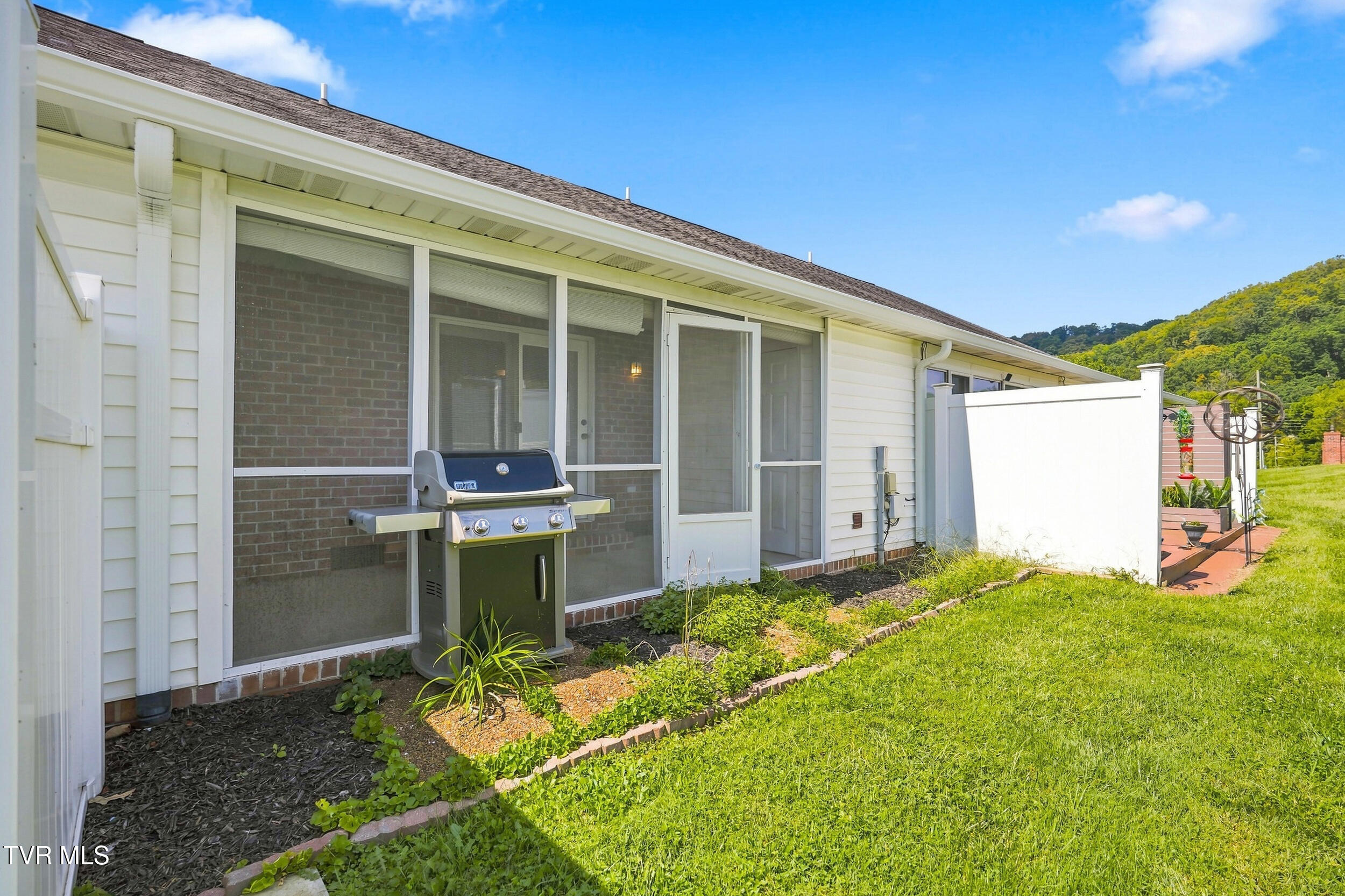 505 Hickory Road 505