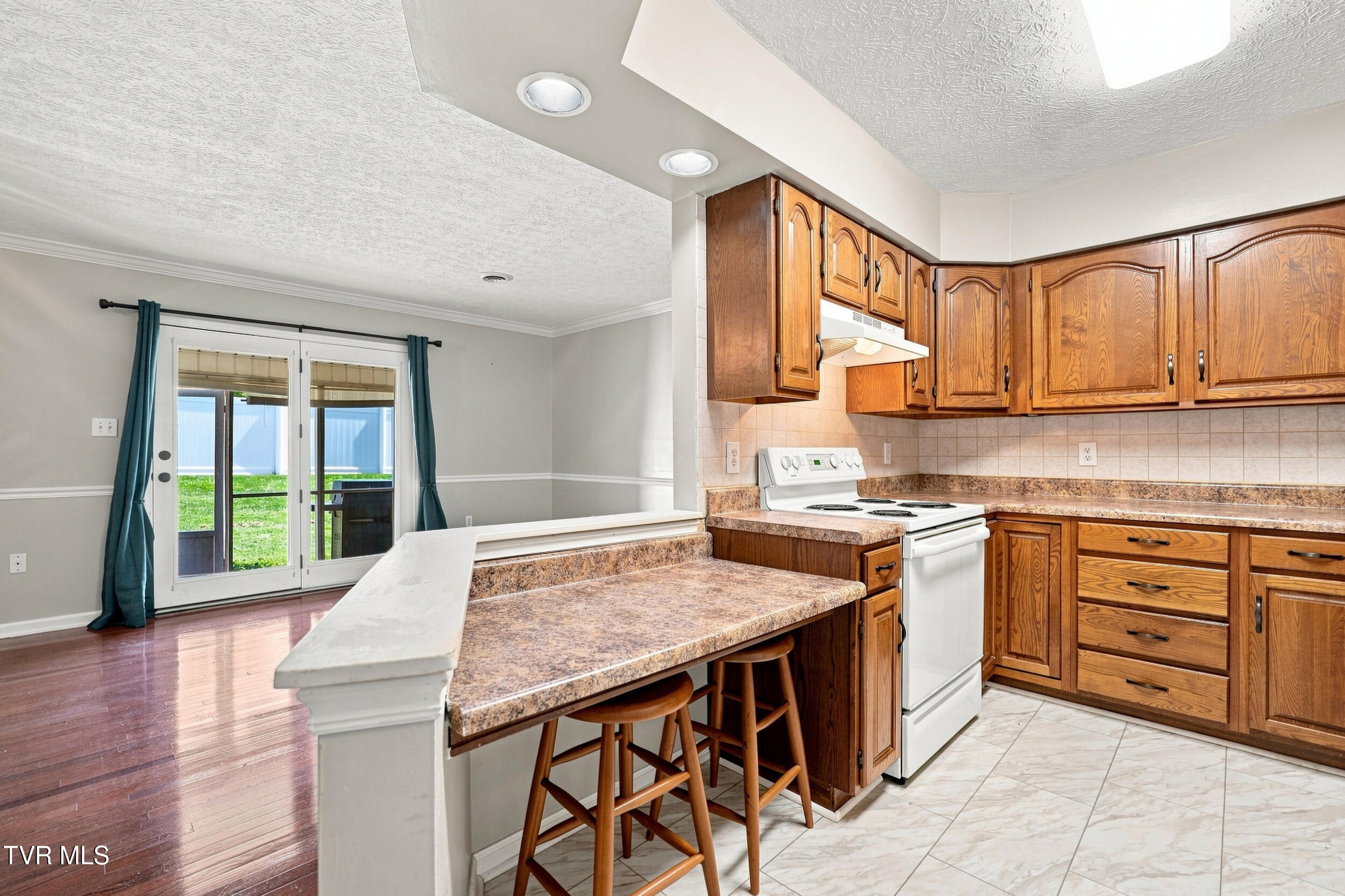 505 Hickory Road 505