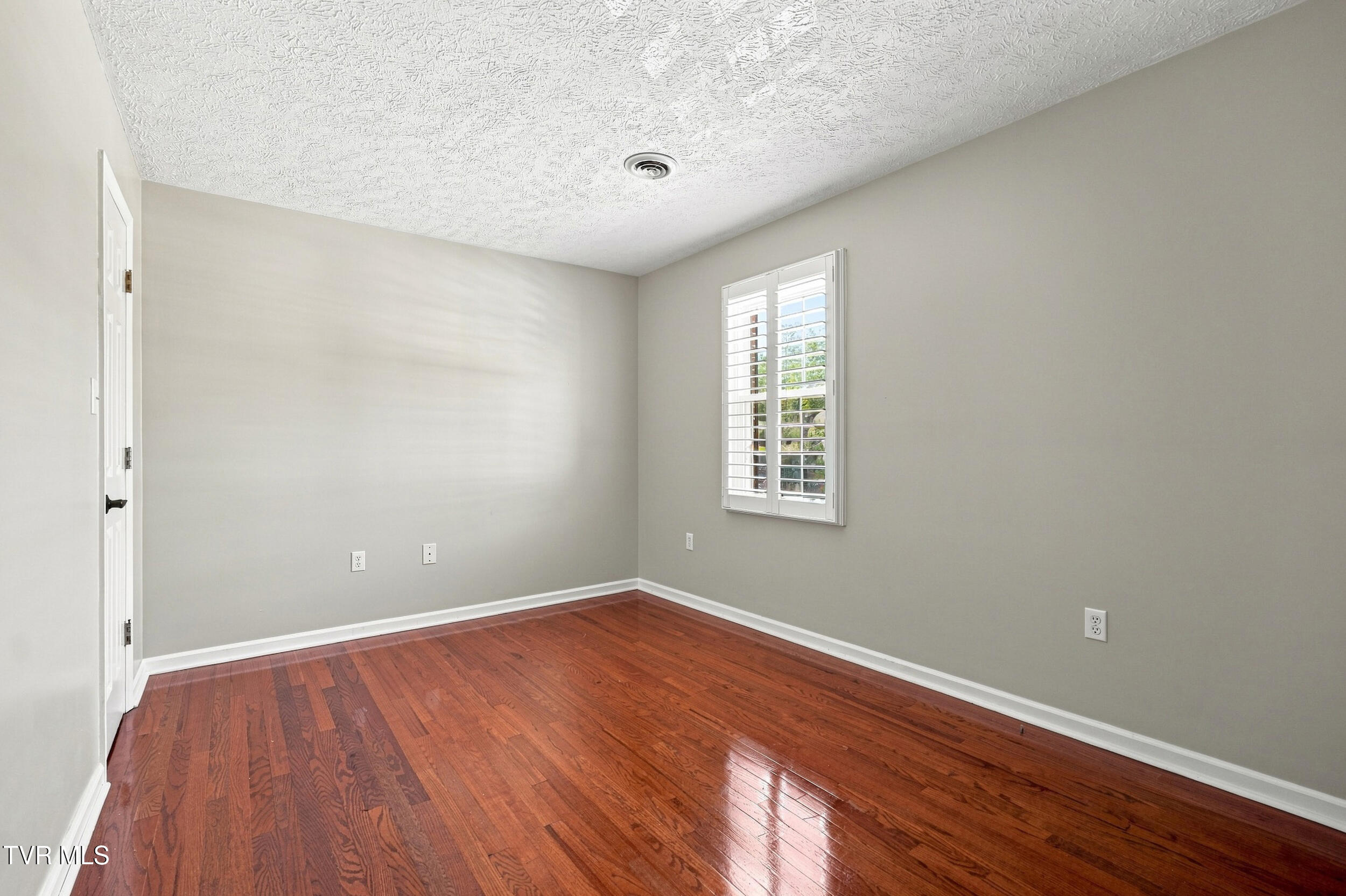 505 Hickory Road 505