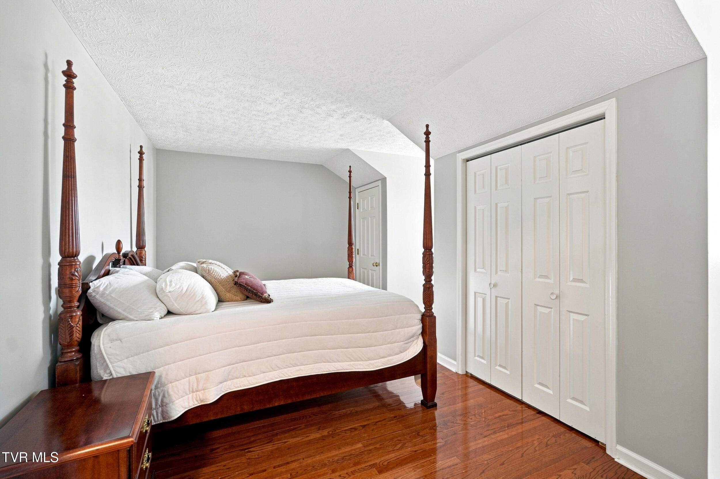 505 Hickory Road 505
