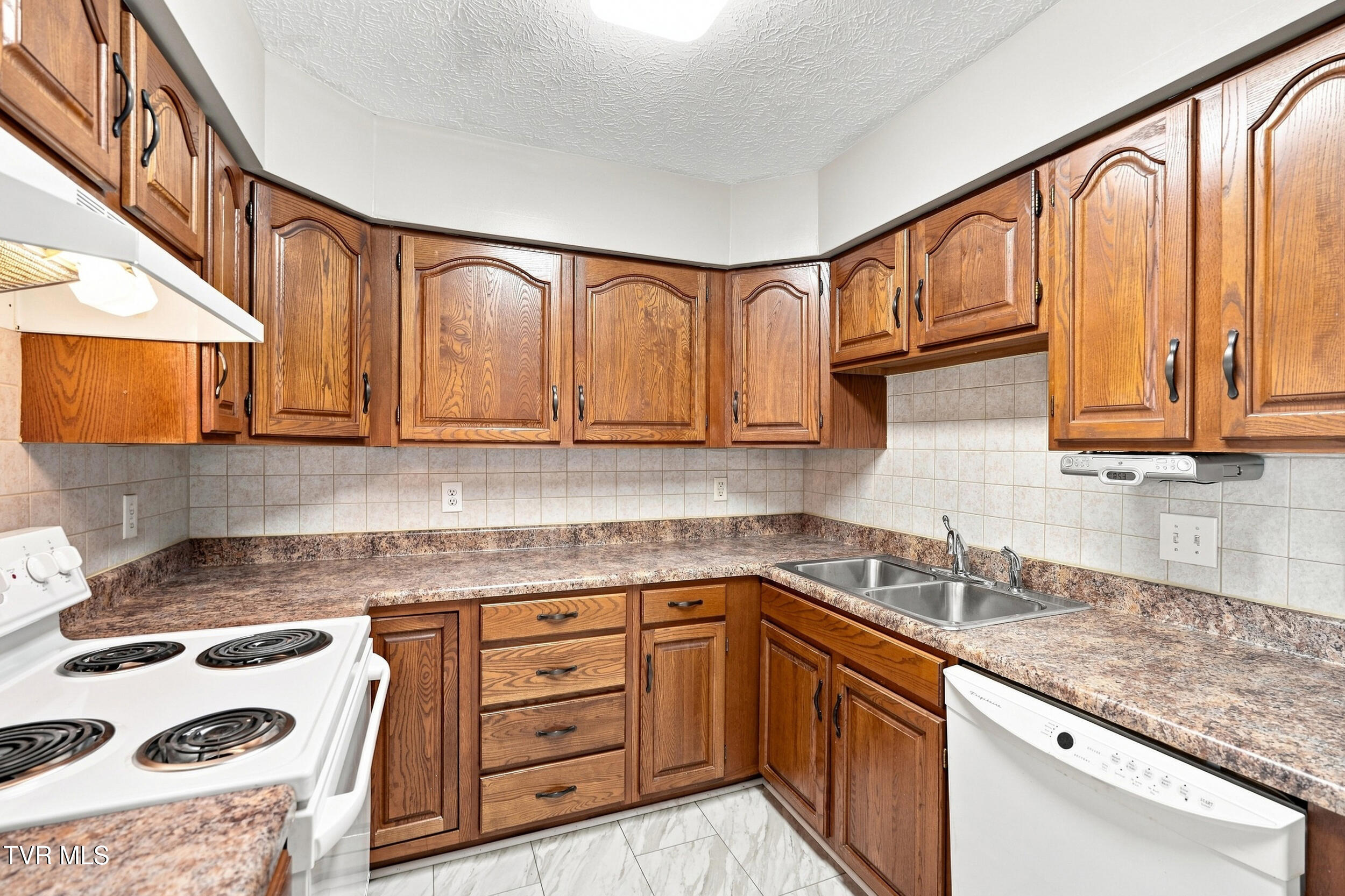 505 Hickory Road 505