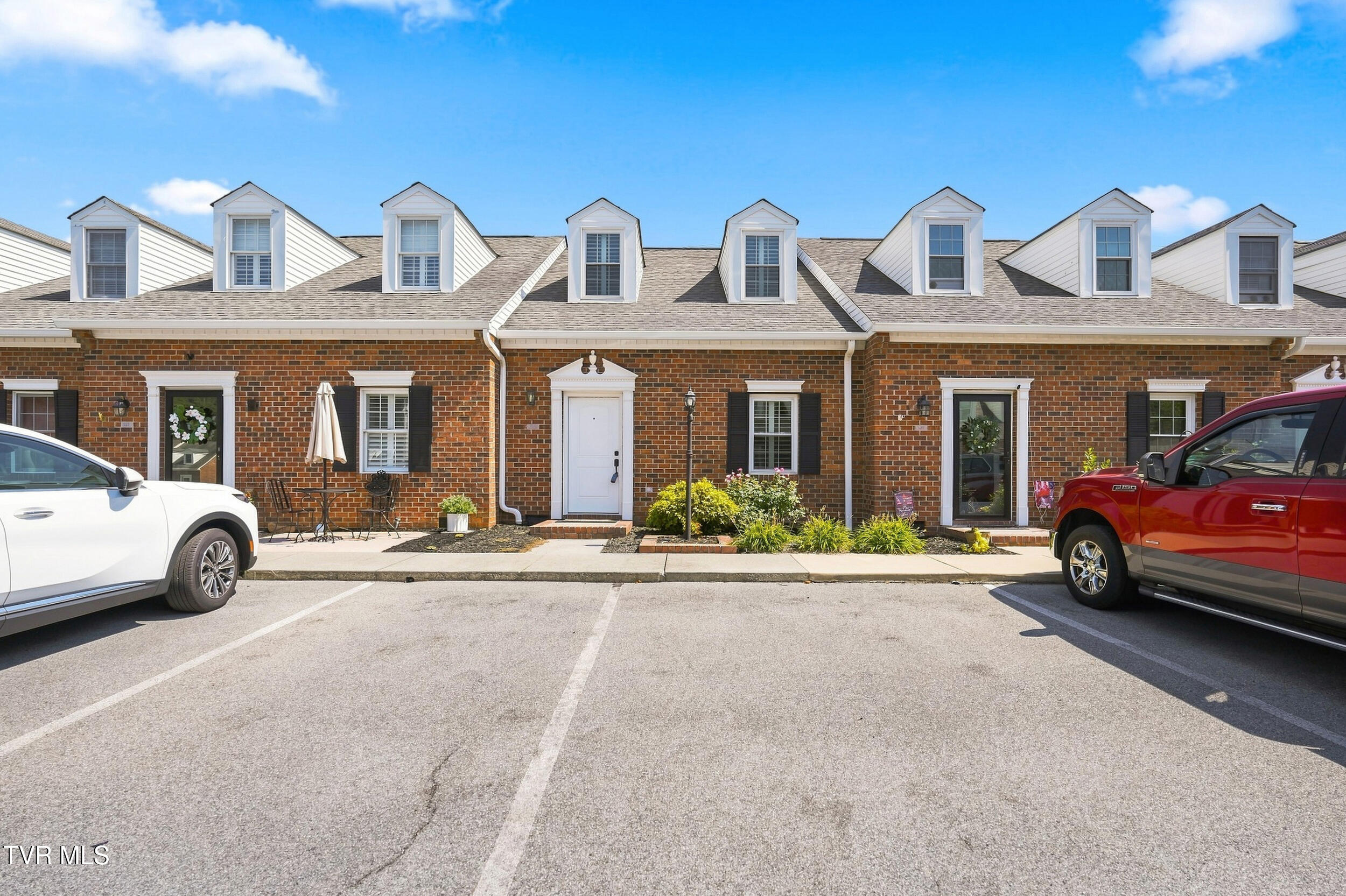 505 Hickory Road 505