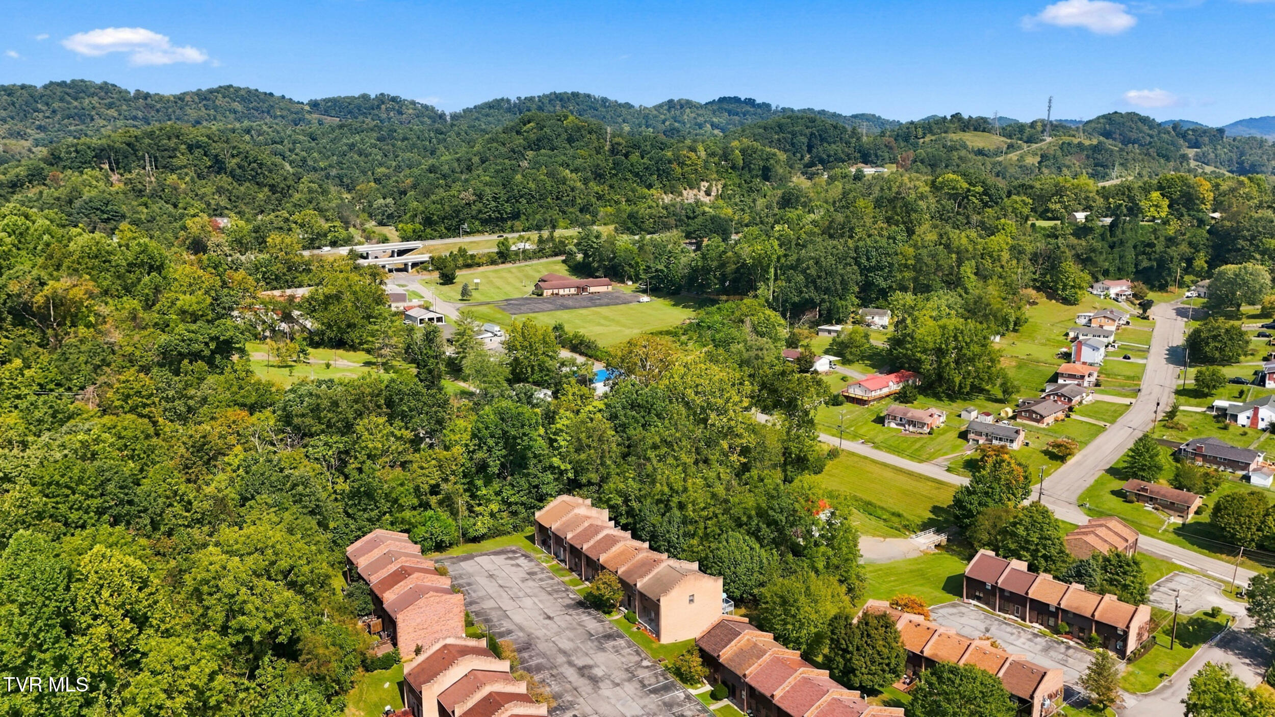 321 Emerald Drive 321