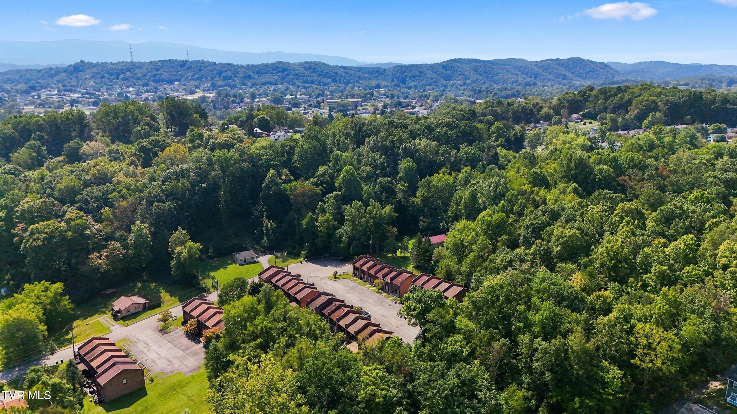 321 Emerald Drive 321