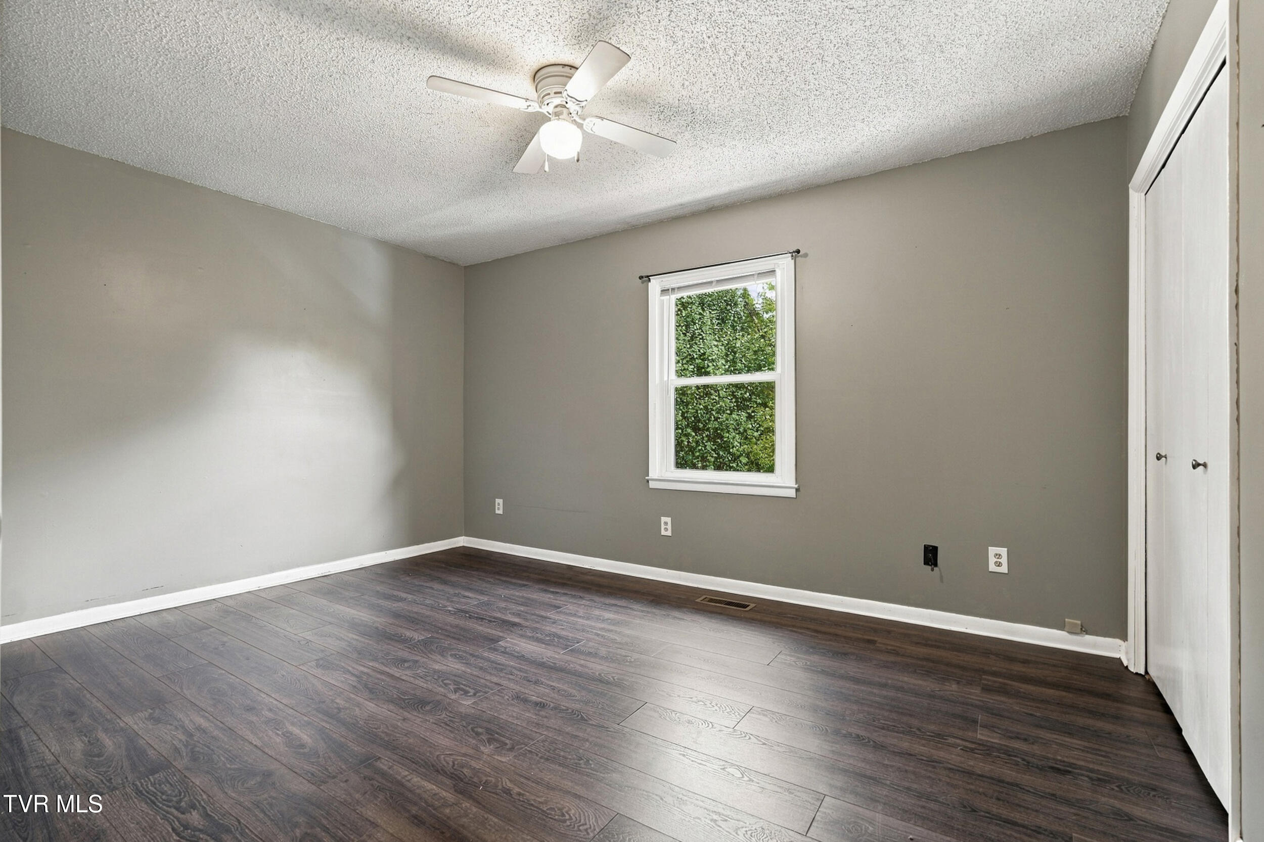 321 Emerald Drive 321